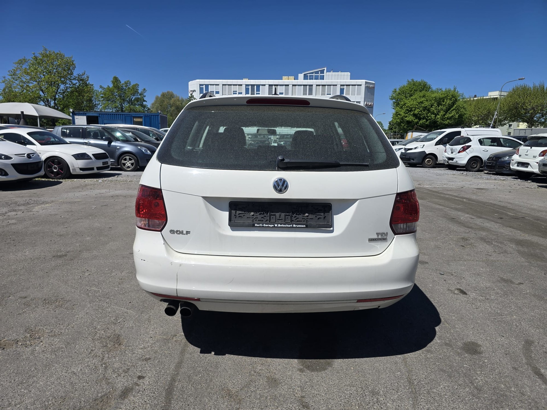 VW Golf Variant 1.6 TDI Comfortline 4Motion-image-4