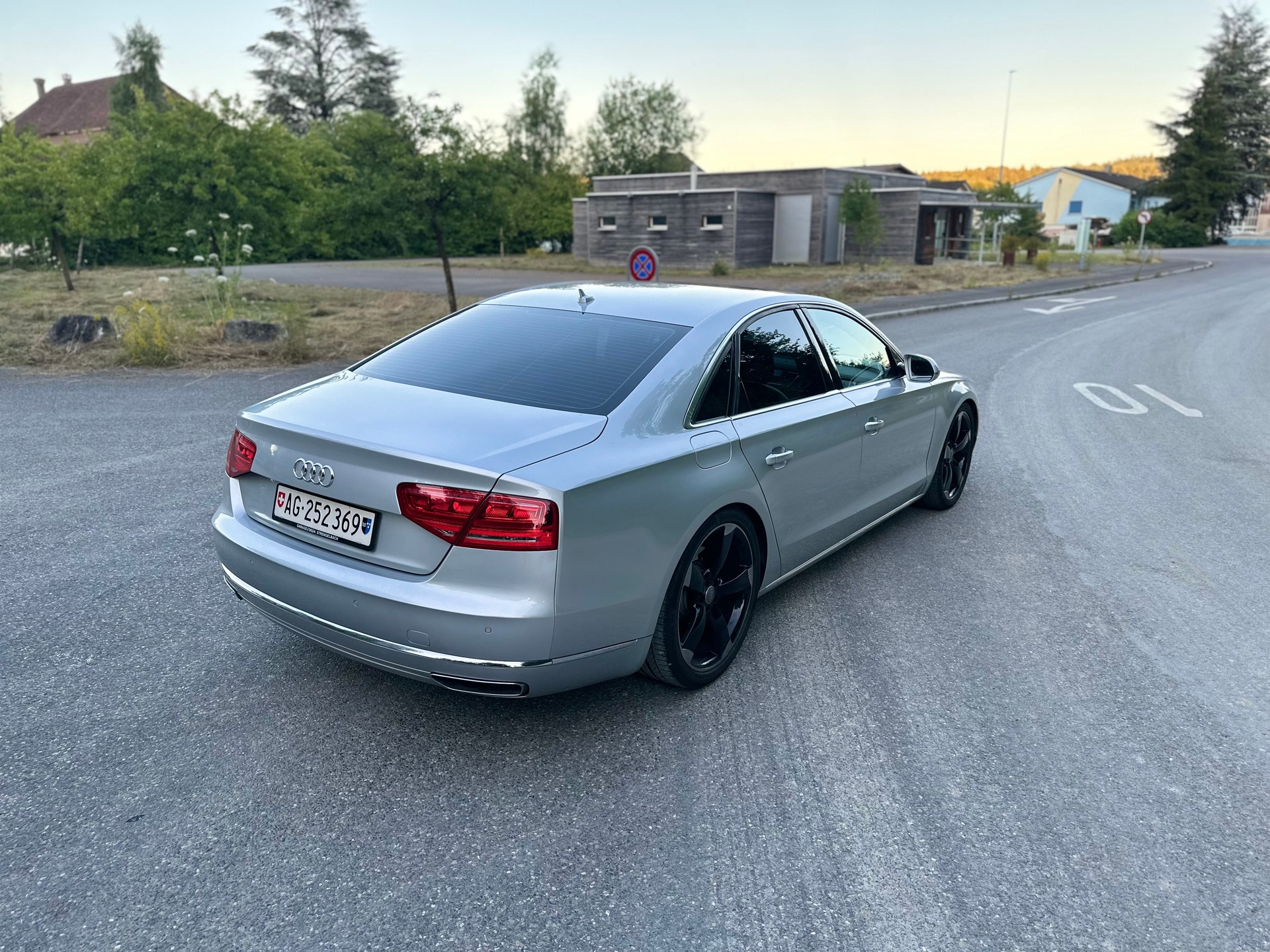 AUDI A8 4.2 TDI quattro tiptronic-image-4