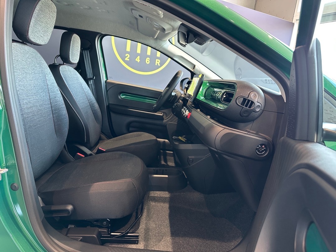 RENAULT Twingo E-Tech 27kWh Techno-image-10