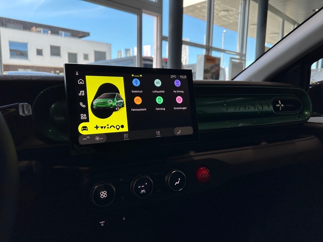 RENAULT Twingo E-Tech 27kWh Techno-image-14
