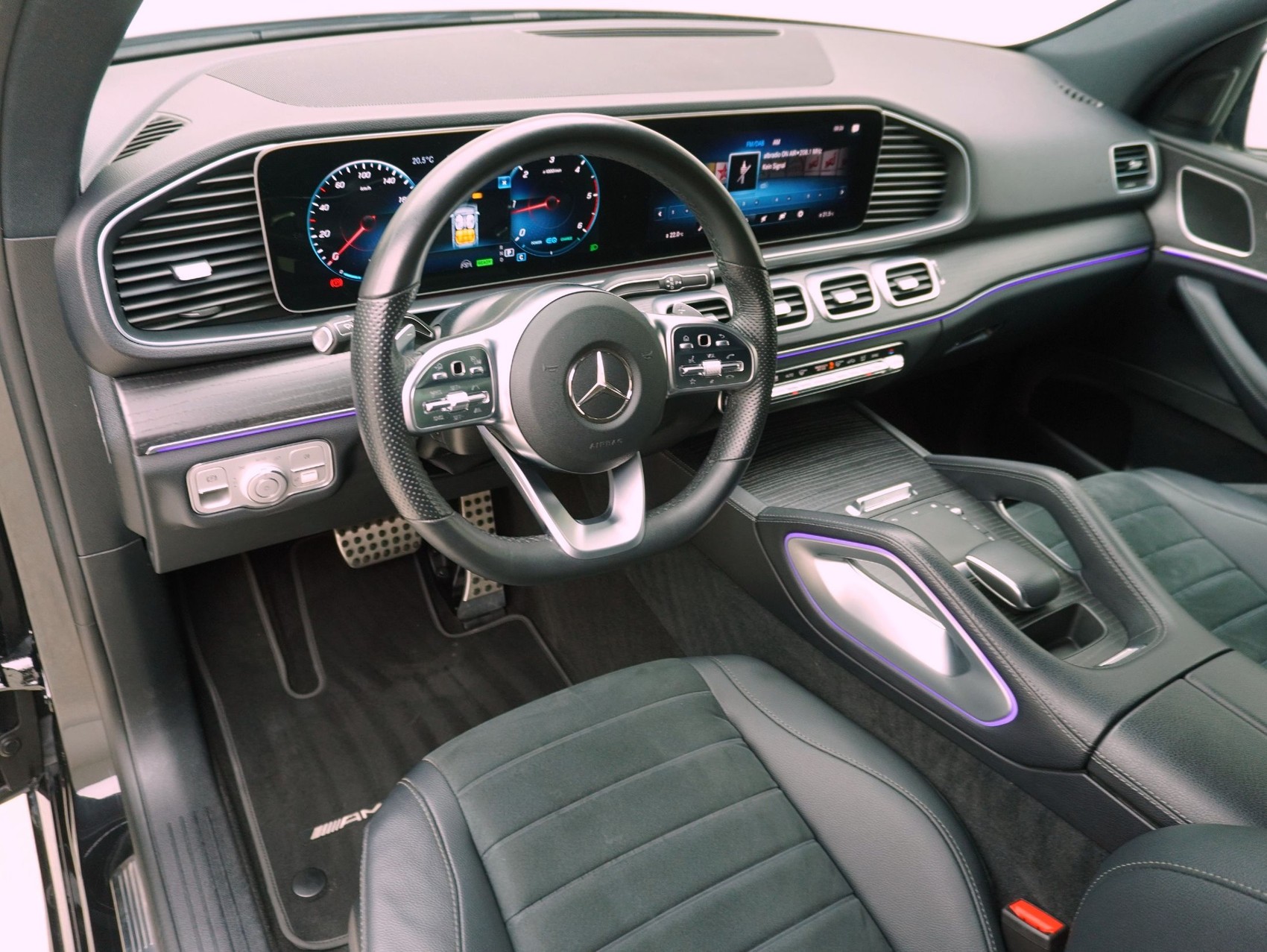 MERCEDES-BENZ GLE-Klasse GLE 300 d AMG Line 4matic-image-9