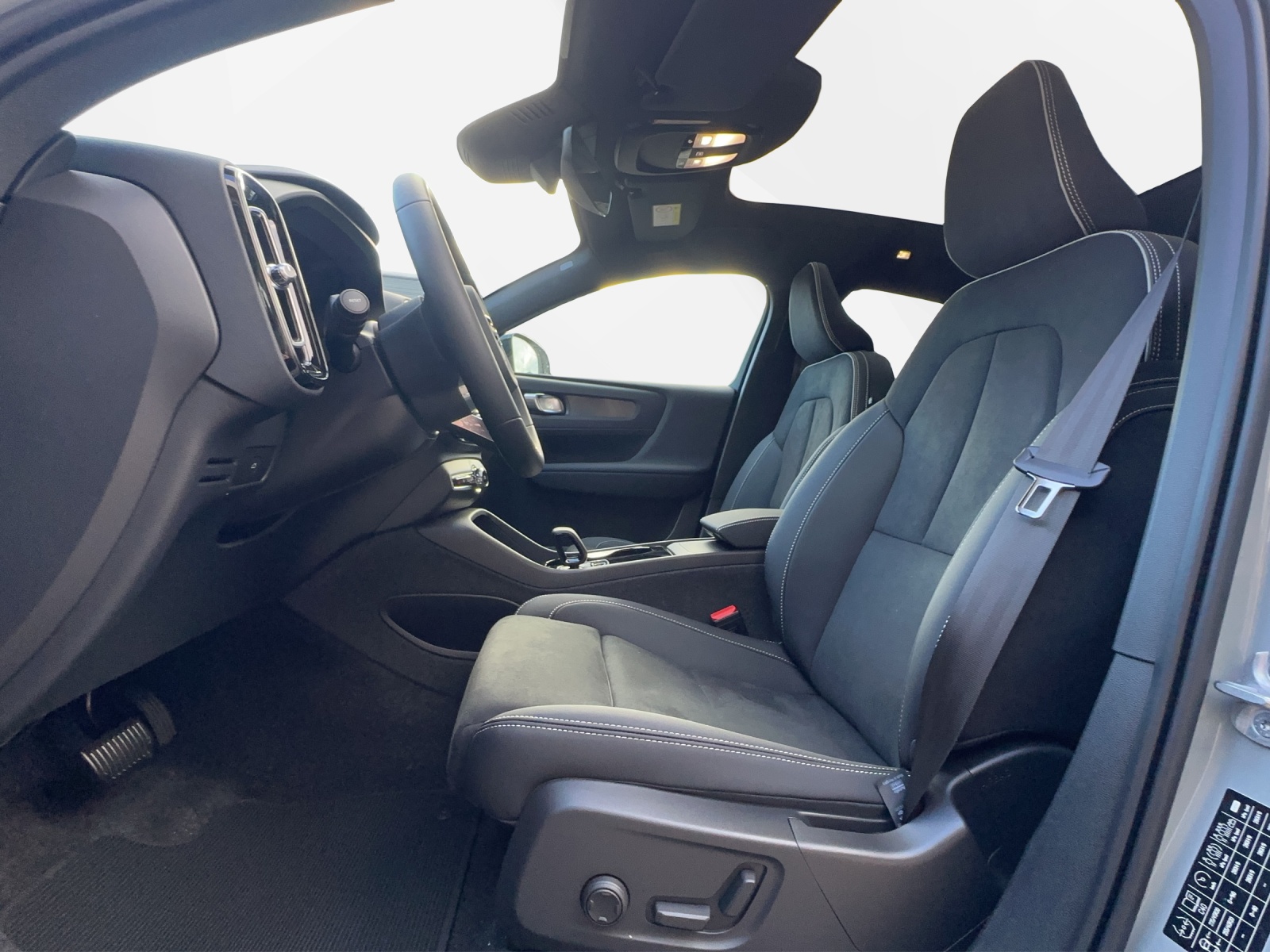 VOLVO C40 E80 Ultimate-image-9
