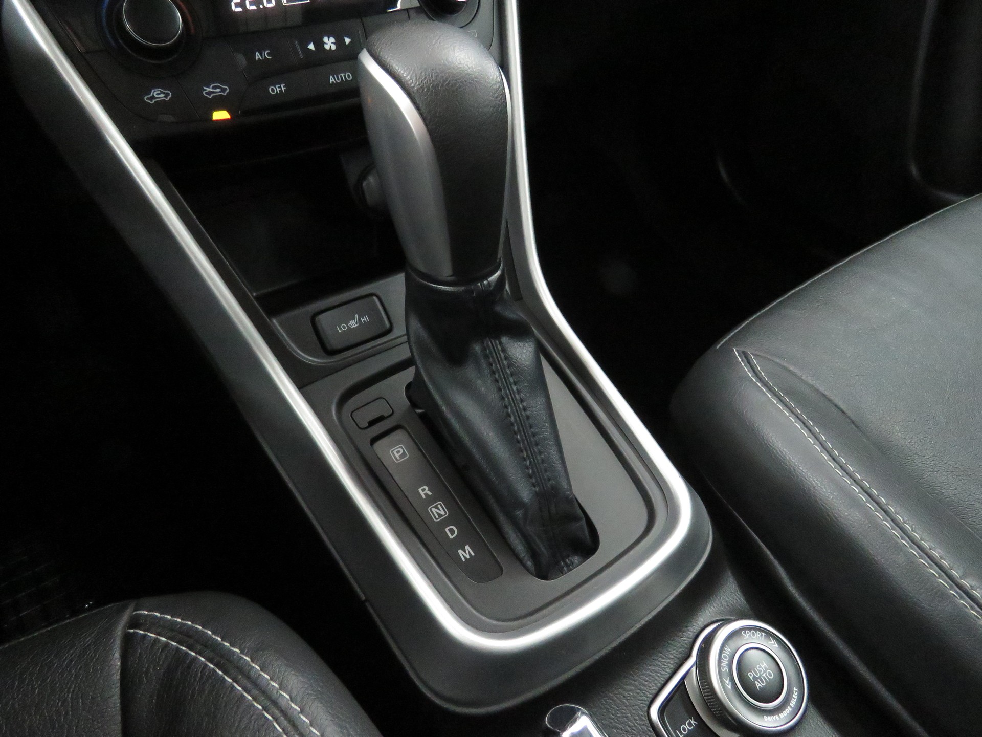SUZUKI SX4 S-Cross 1.6 16V PizSulai 4WD CVT7 (Automat)-image-15