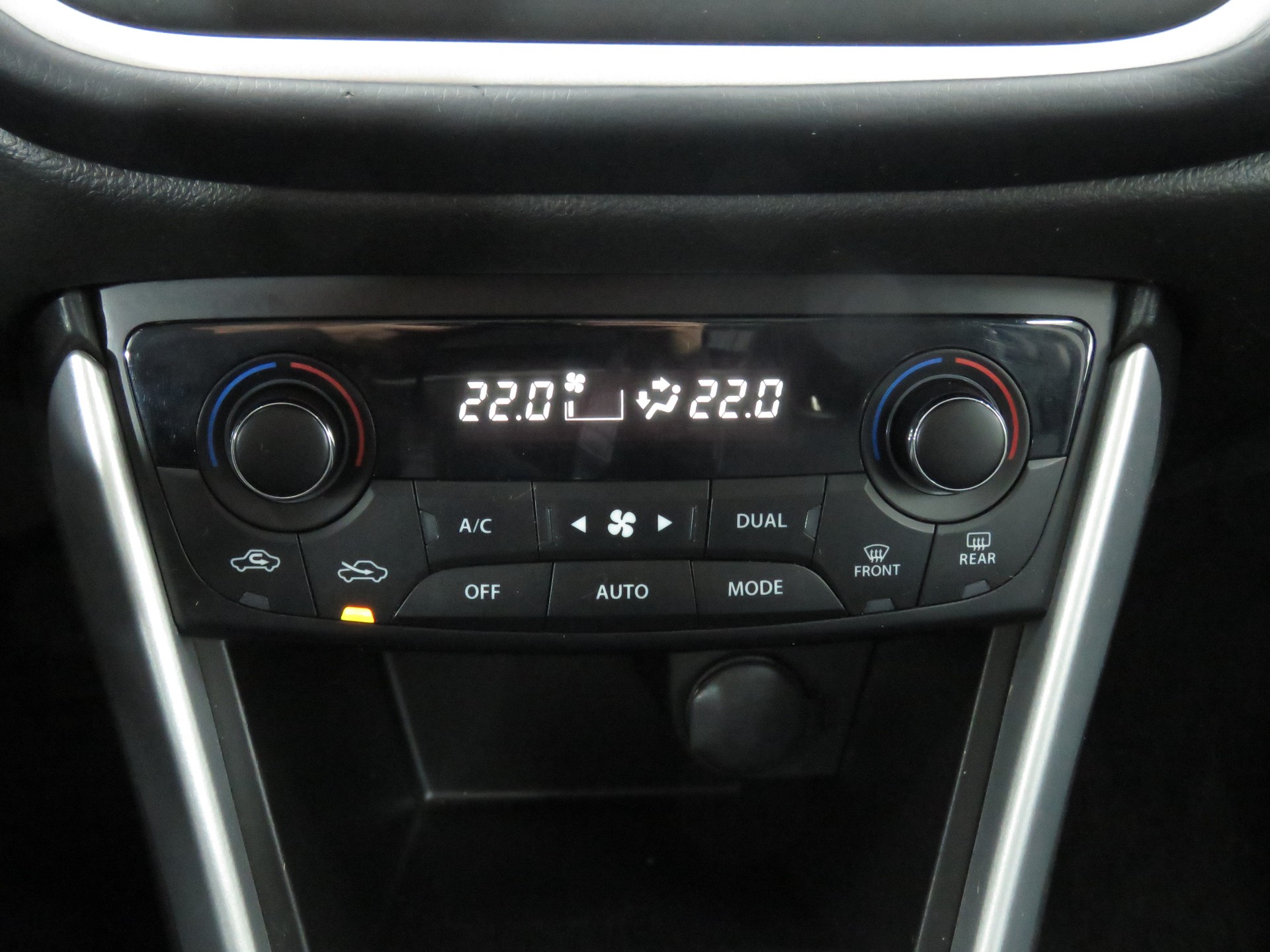 SUZUKI SX4 S-Cross 1.6 16V PizSulai 4WD CVT7 (Automat)-image-18