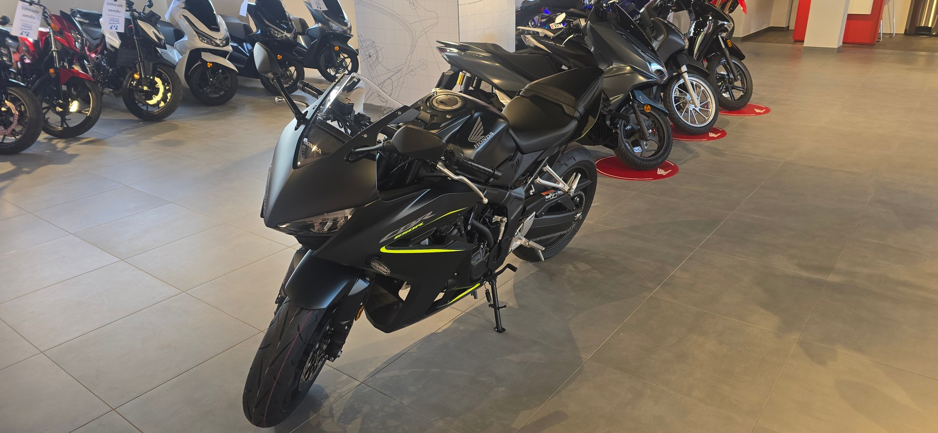 HONDA CBR 650 R E-Clutch