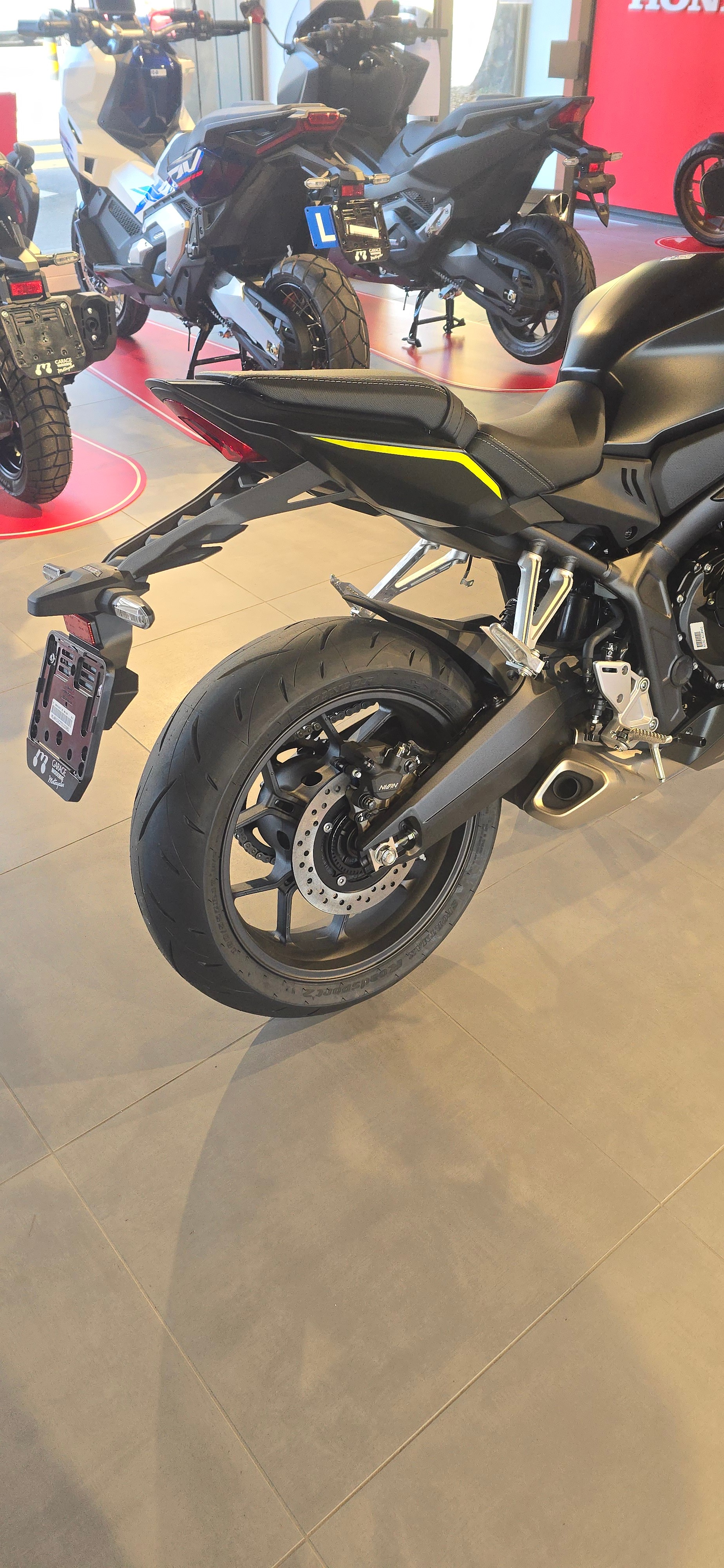 HONDA CBR 650 R E-Clutch-image-5