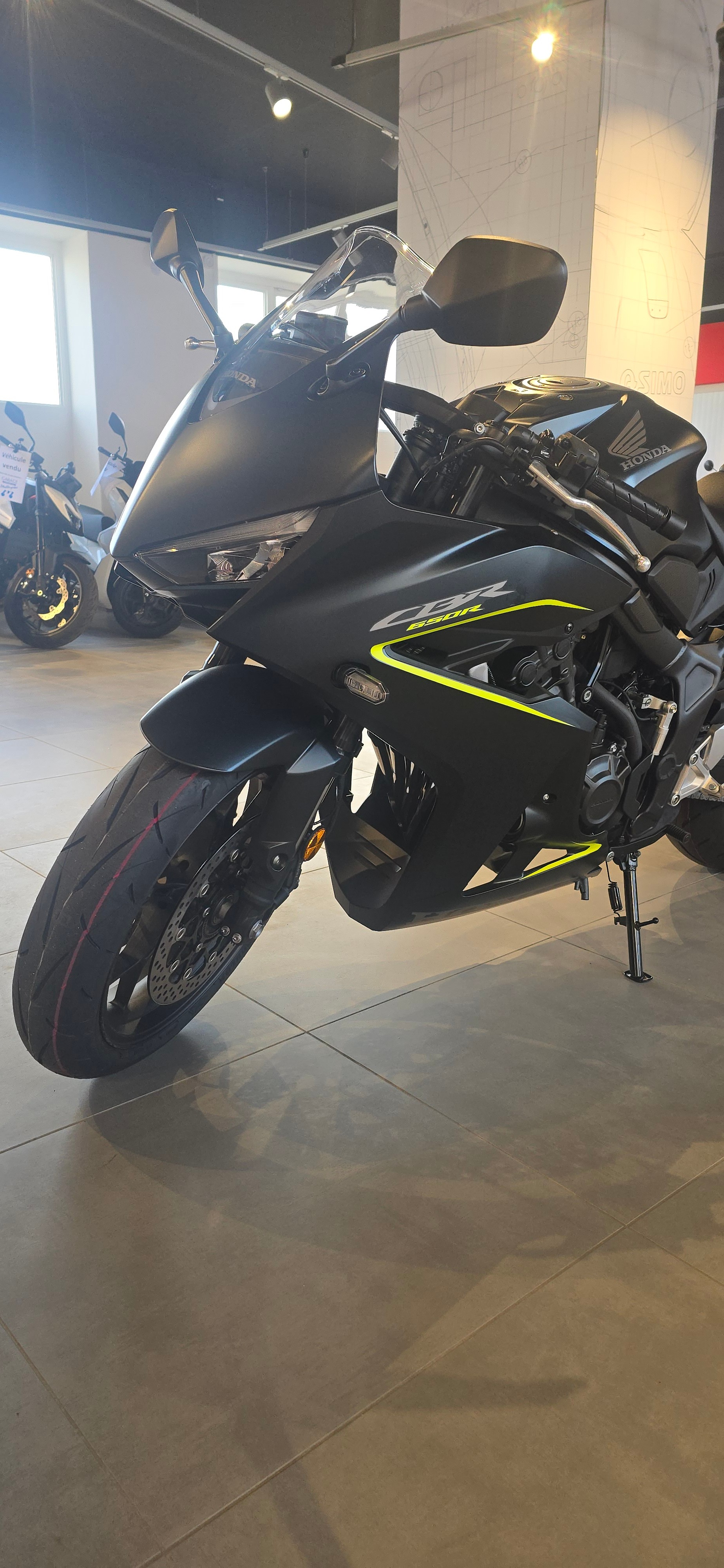 HONDA CBR 650 R E-Clutch-image-1