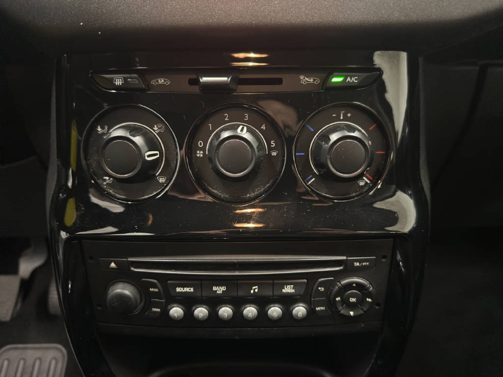 CITROEN C3 1.2 PT Selection BVM5-image-13
