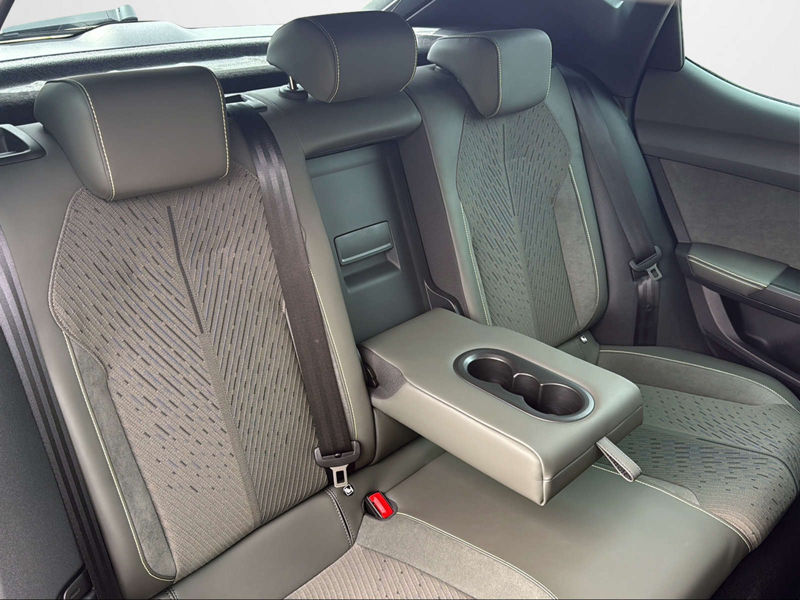 CUPRA LEON 1.5 TSI Prime Edition DSG-image-12