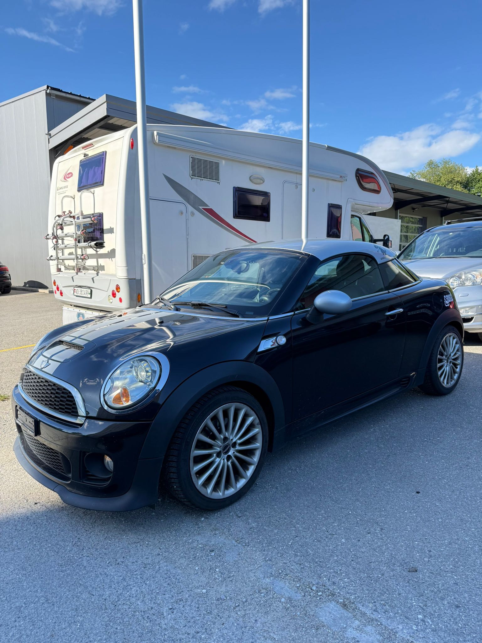 MINI Cooper S Coupé-image-2