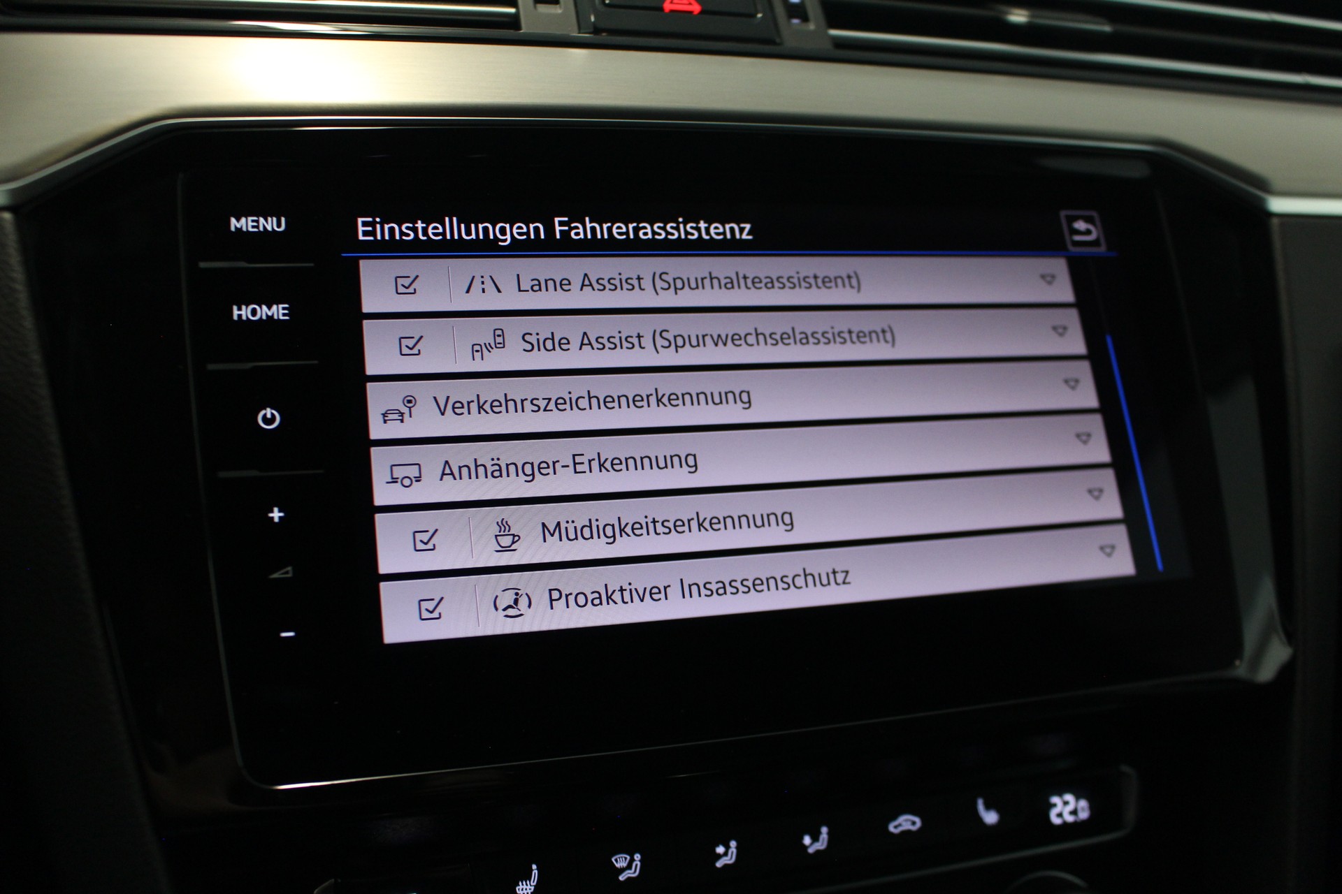 VW Passat Variant 2.0 TSI Elegance DSG 4m-image-20