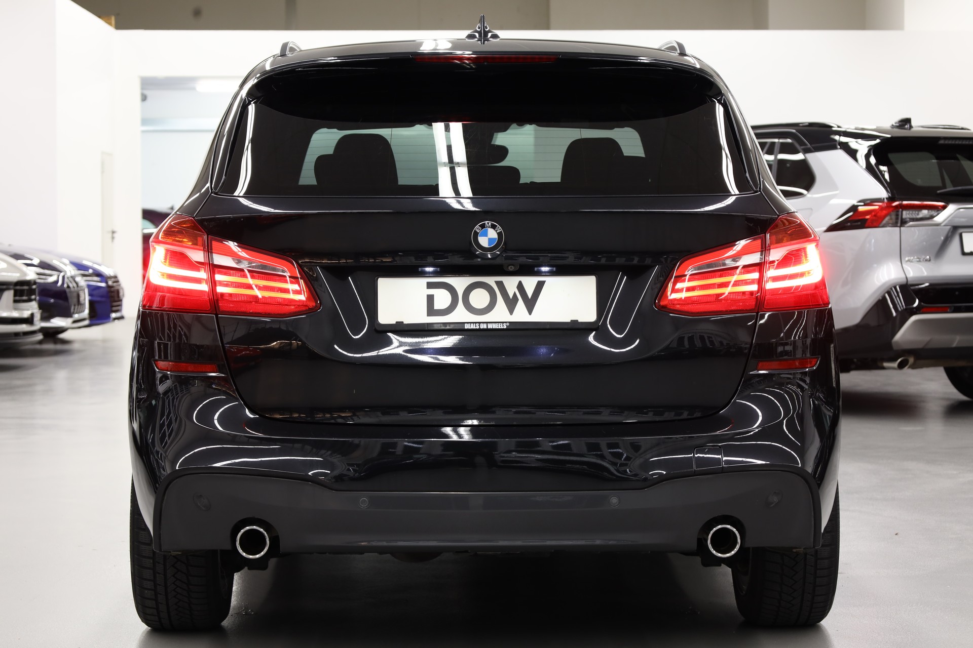 BMW 220d xDrive Active Tourer-image-8