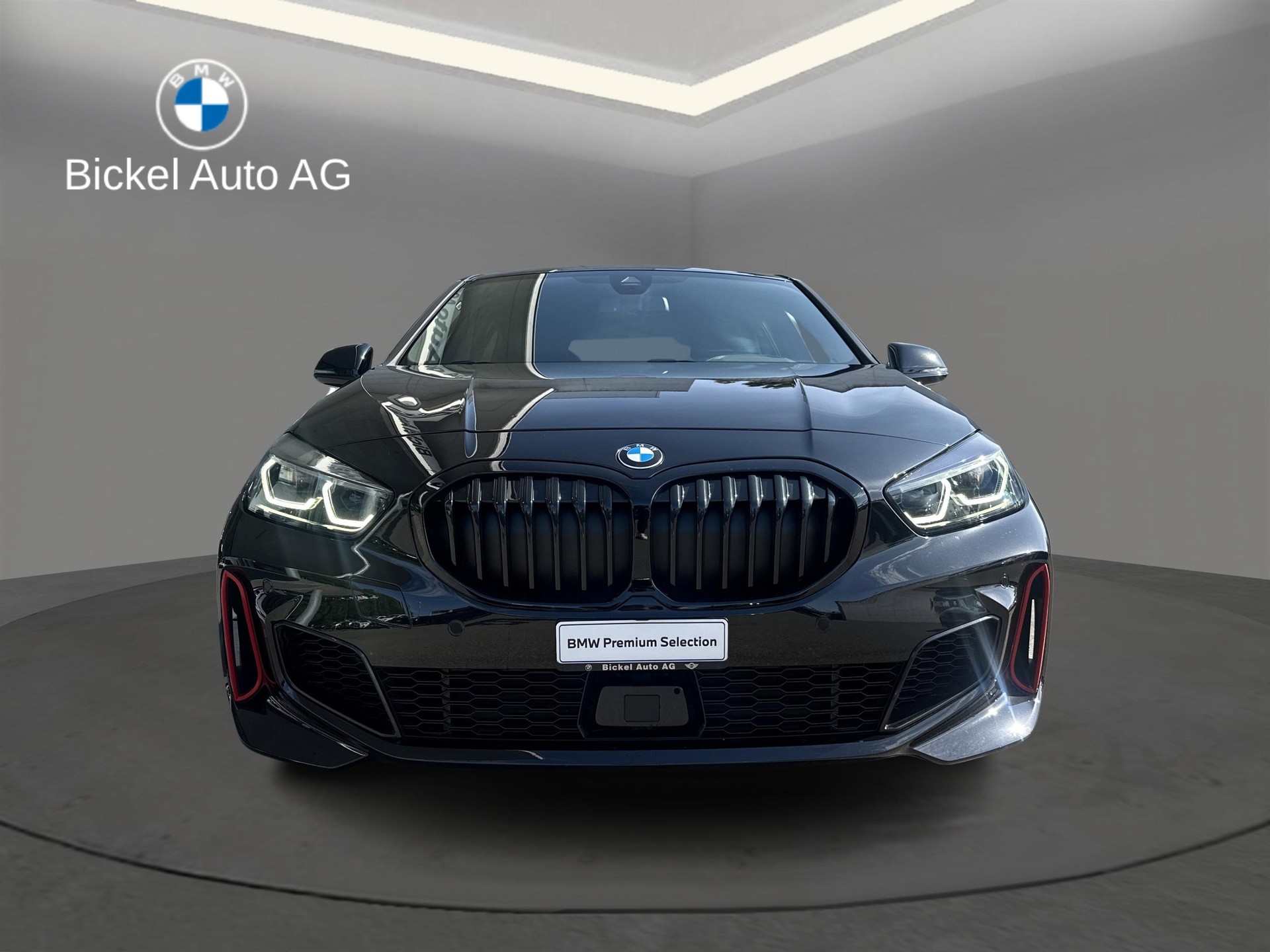 BMW 128ti-showroom-element-3