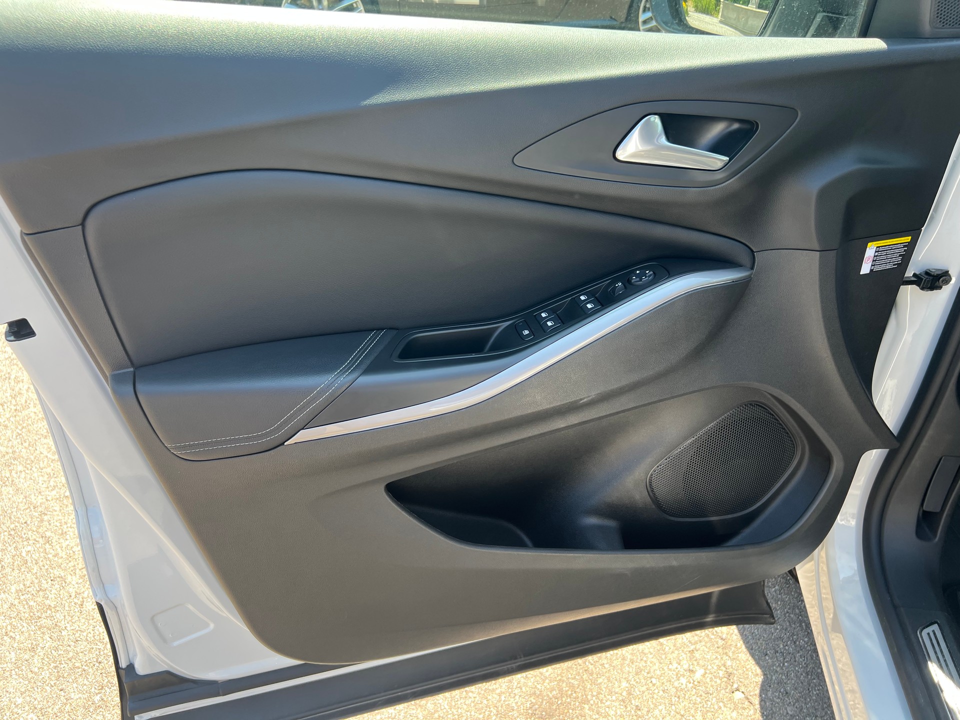 OPEL Grandland 1.6 Hybrid GS Line Automatik-image-18
