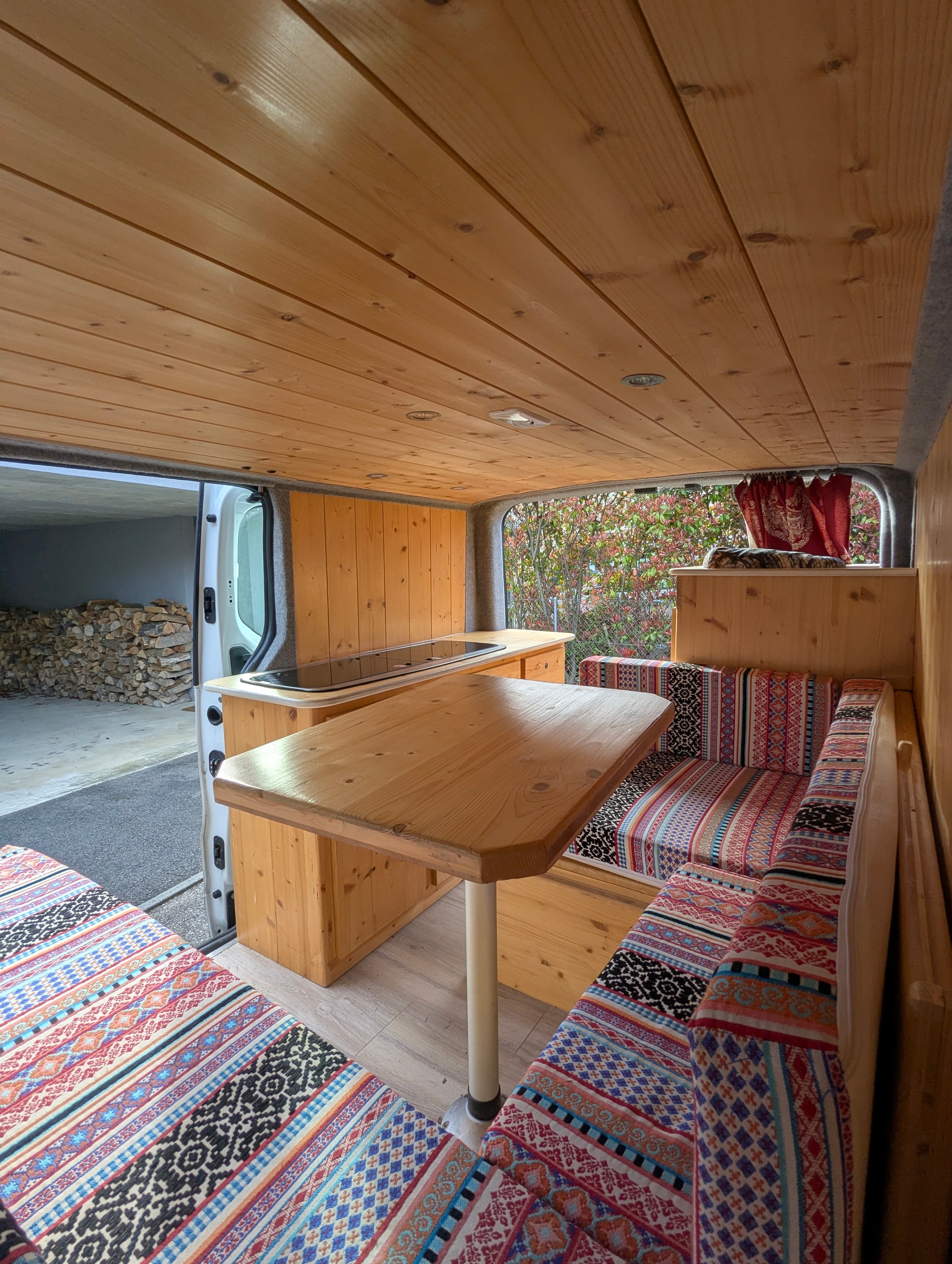 OPEL VIVARO-image-3