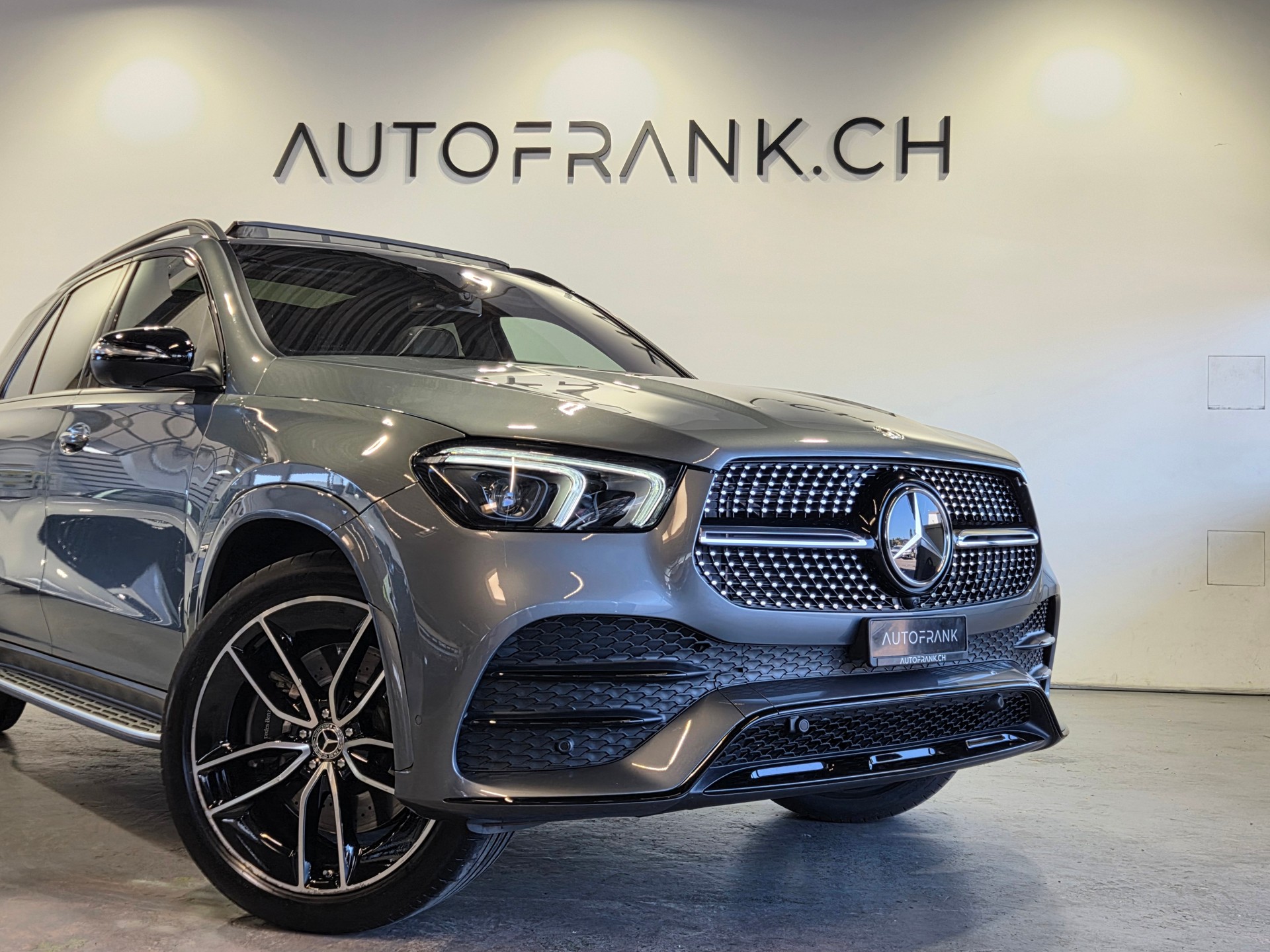 MERCEDES-BENZ GLE 450 AMG Line 4matic-image-4
