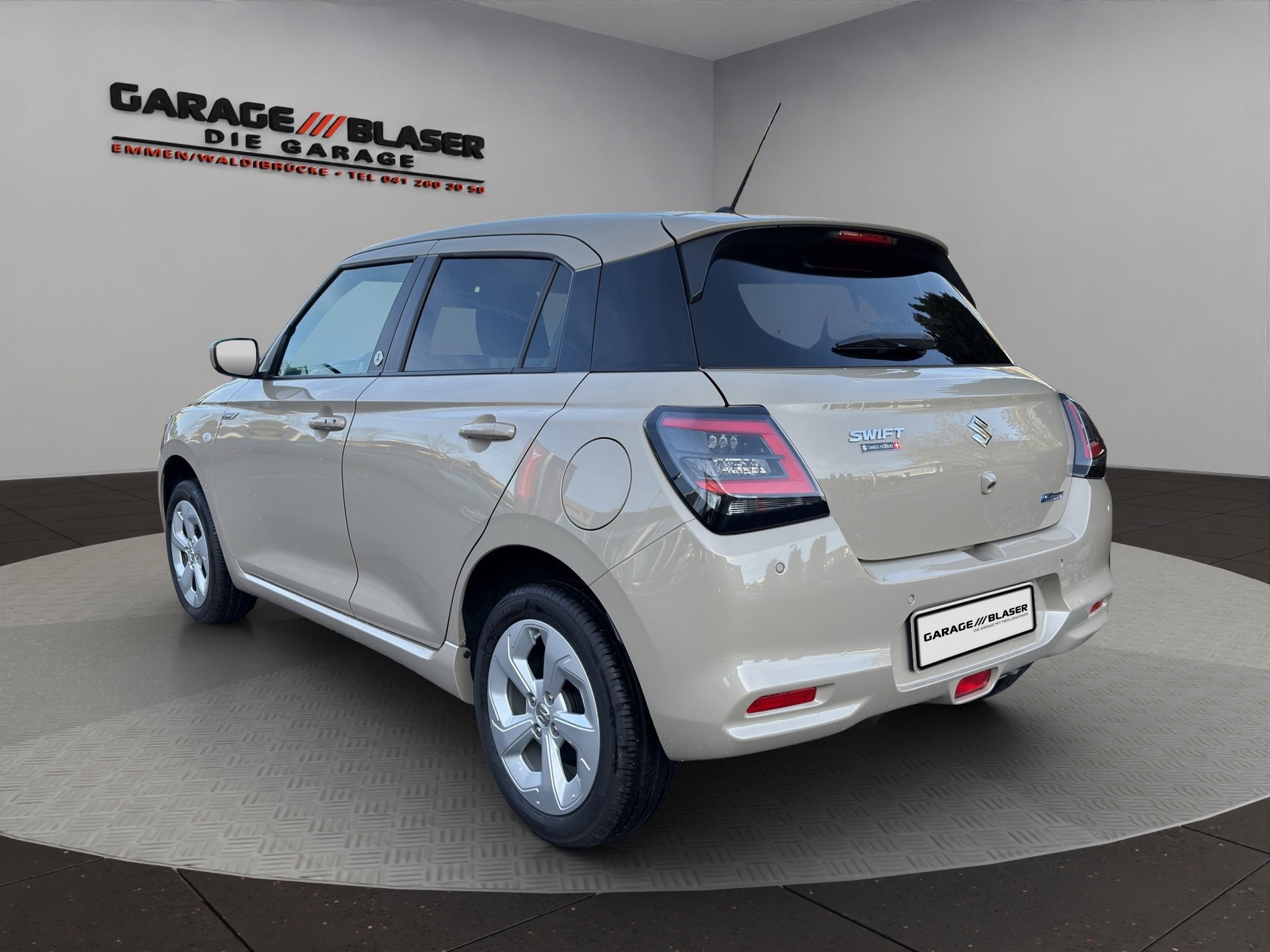 SUZUKI Swift 1.2 1st Edition Hybrid 4x4-showroom-element-2