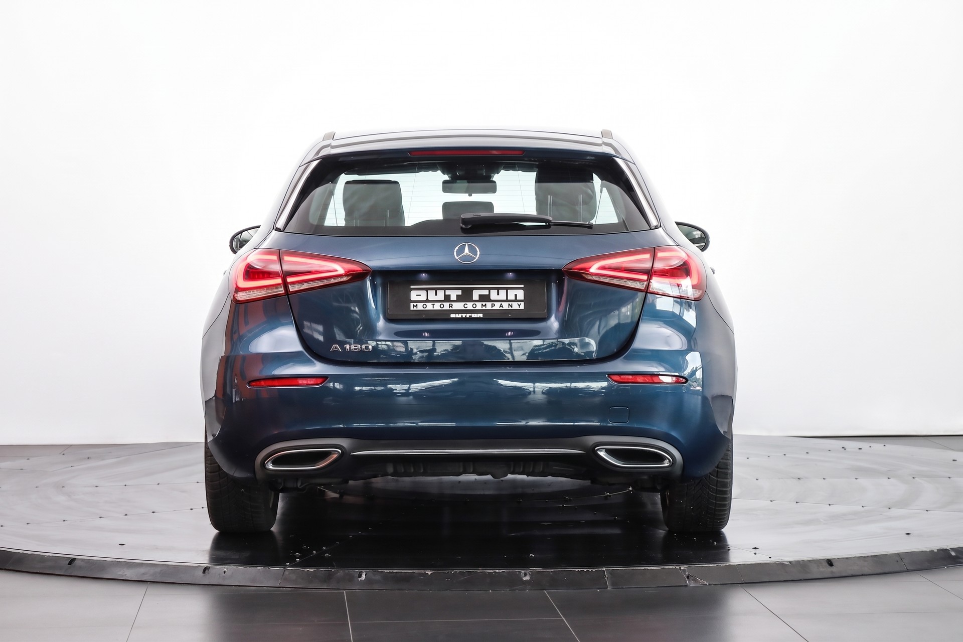 MERCEDES-BENZ A 180 Progressive 7G-DCT-showroom-element-2