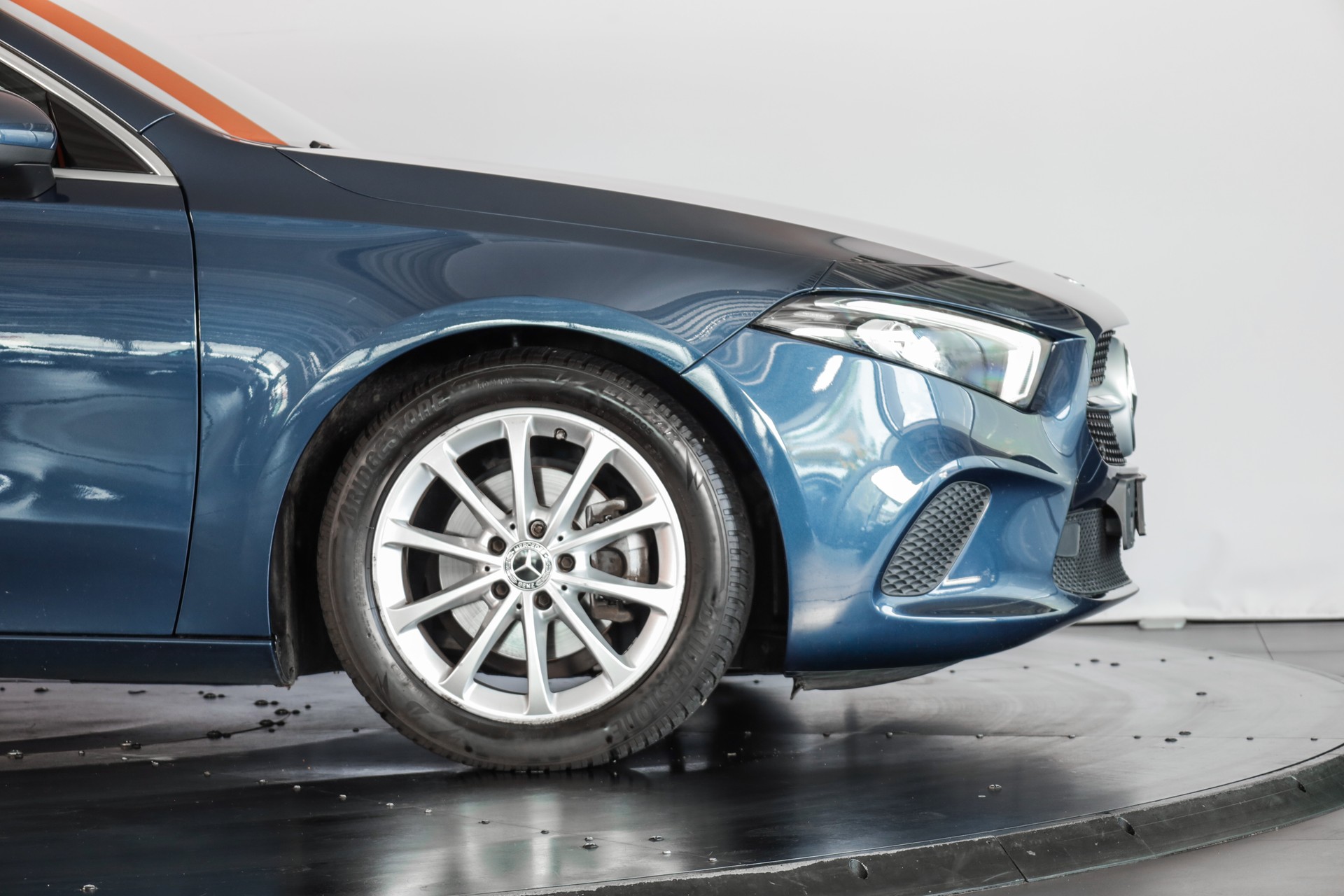 MERCEDES-BENZ A 180 Progressive 7G-DCT-image-8