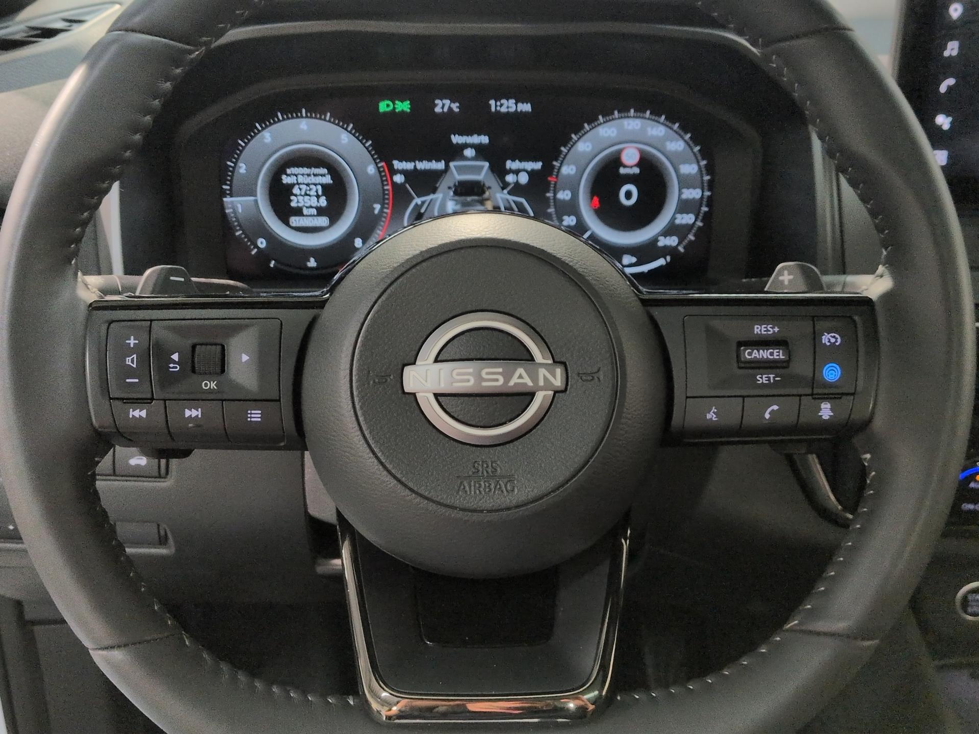 NISSAN Qashqai 1.3 DIG-T MHEV Tekna+ Xtronic 4x4-image-9