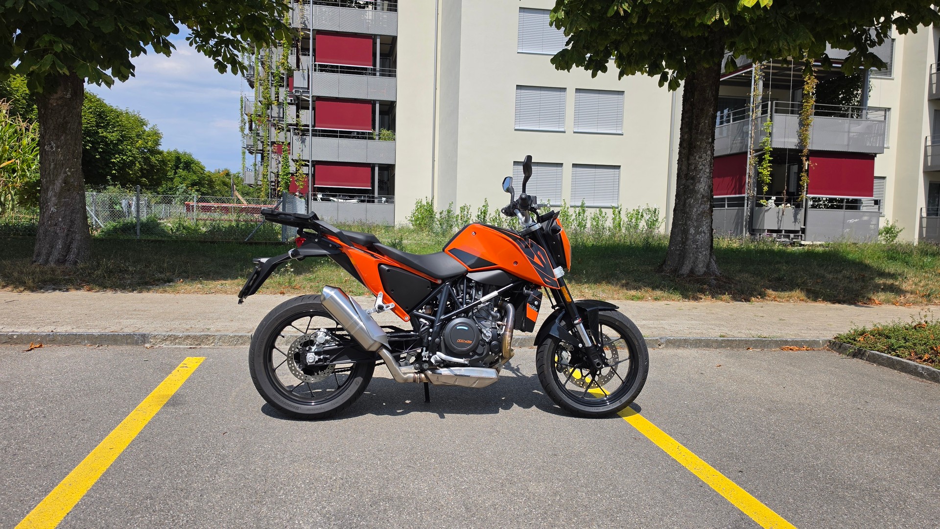 KTM 690 Duke ABS-image-1