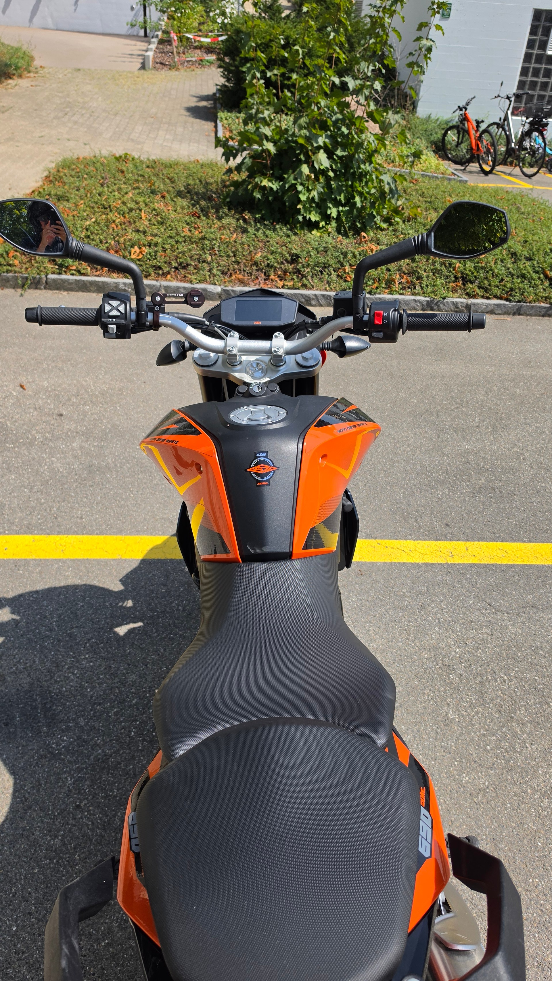 KTM 690 Duke ABS-image-3