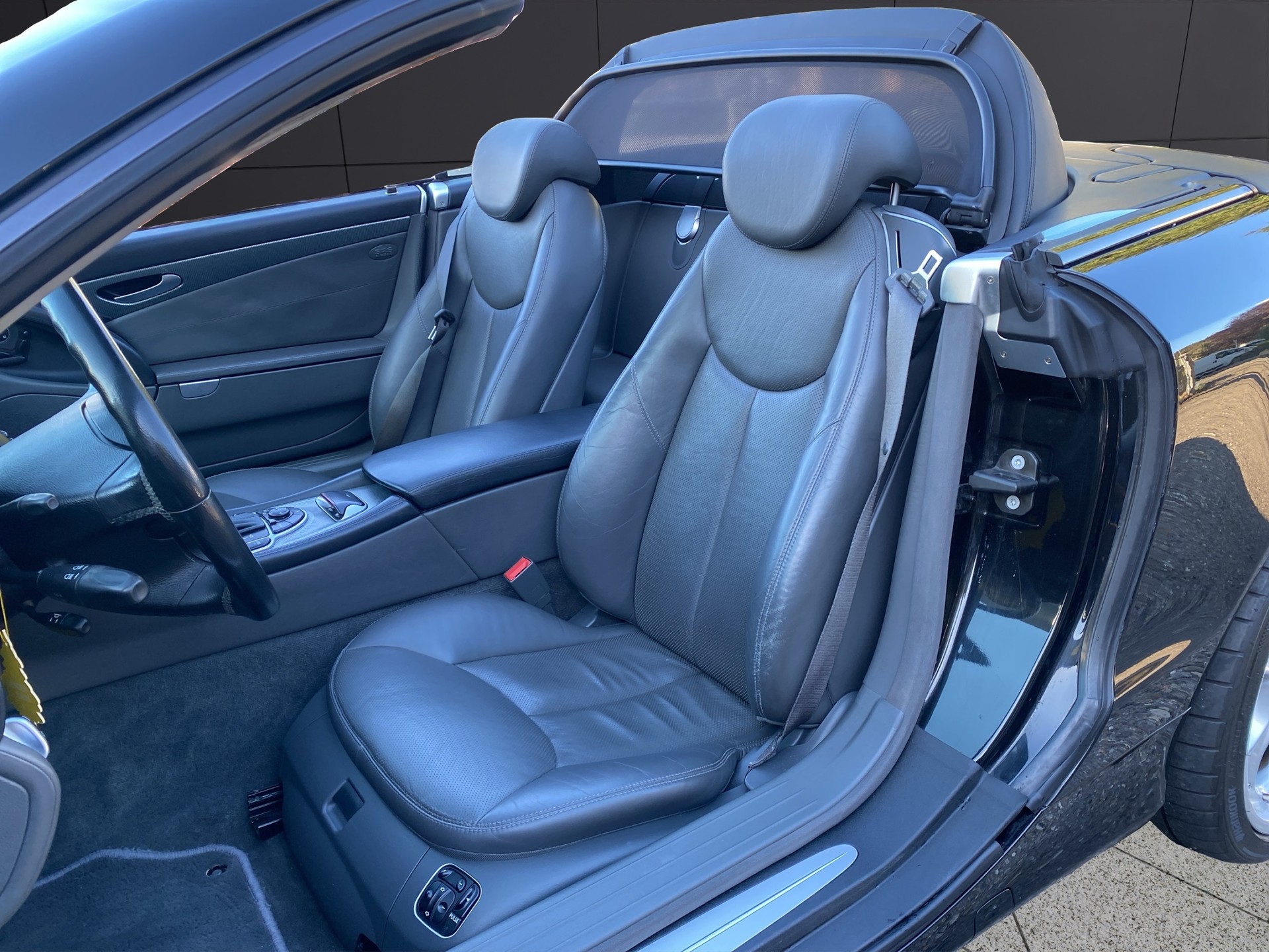 MERCEDES-BENZ SL 500 Automatic-image-13