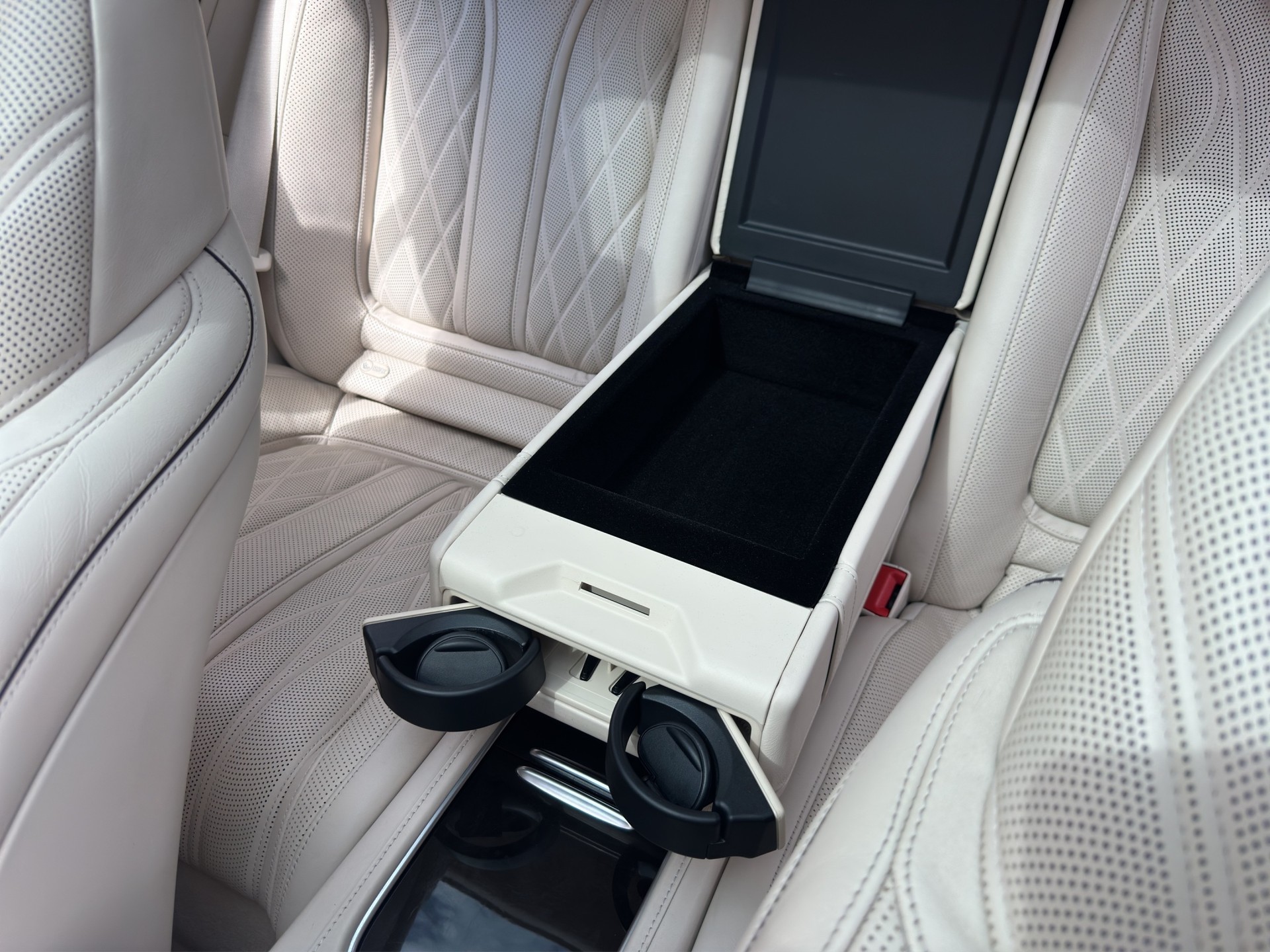MERCEDES-BENZ S 63 AMG Coupé Speedshift MCT-image-20
