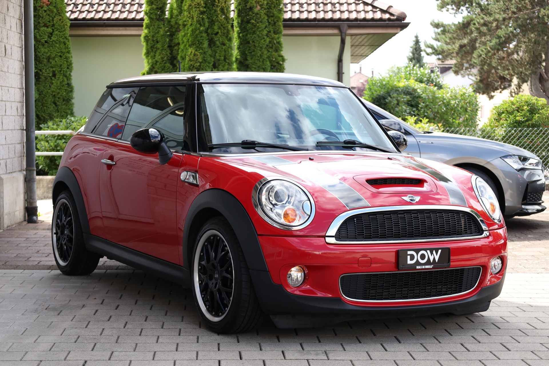 MINI Cooper S Steptronic-showroom-element-1