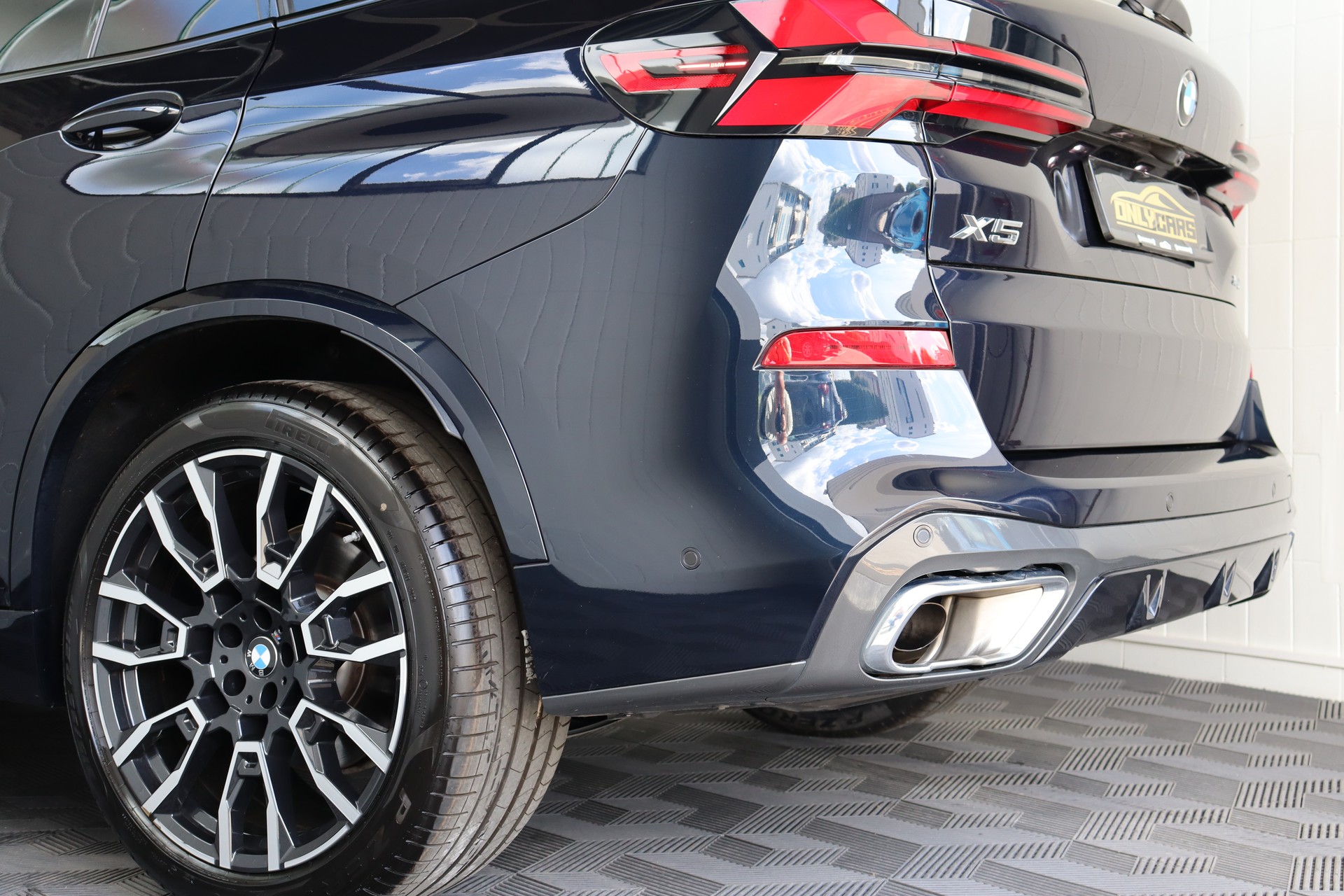 BMW X5 xDrive 48V 40d M Sport Steptronic-image-7