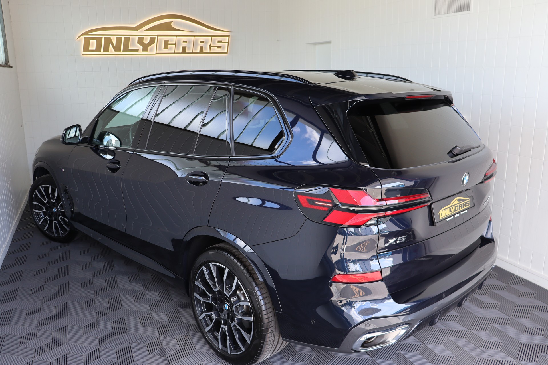 BMW X5 xDrive 48V 40d M Sport Steptronic-image-6
