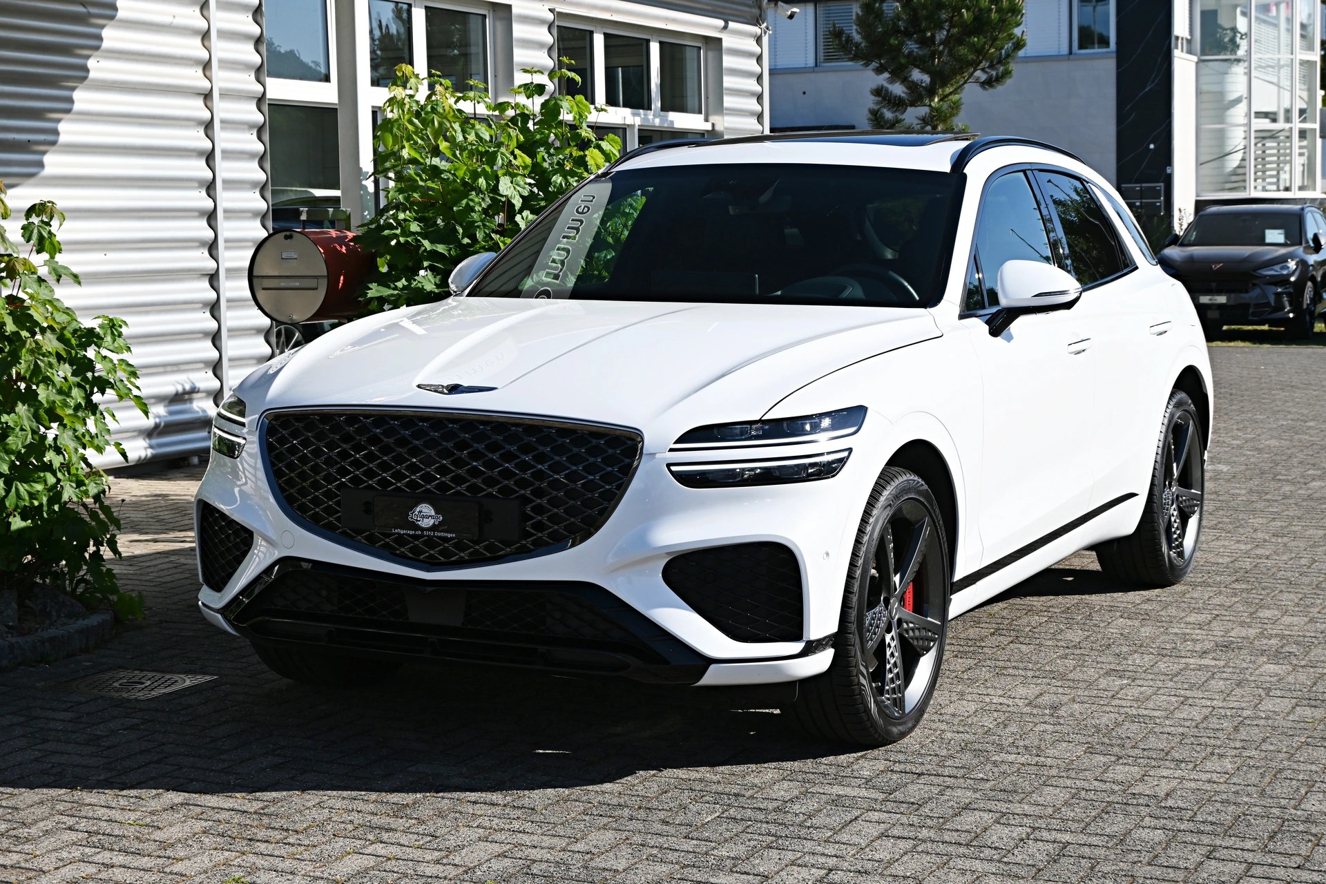 GENESIS GV70 2.2 CRDI Luxury White/Black Edition AT8 AWD 4X4 + Voll-Ausstattung-showroom-element-1