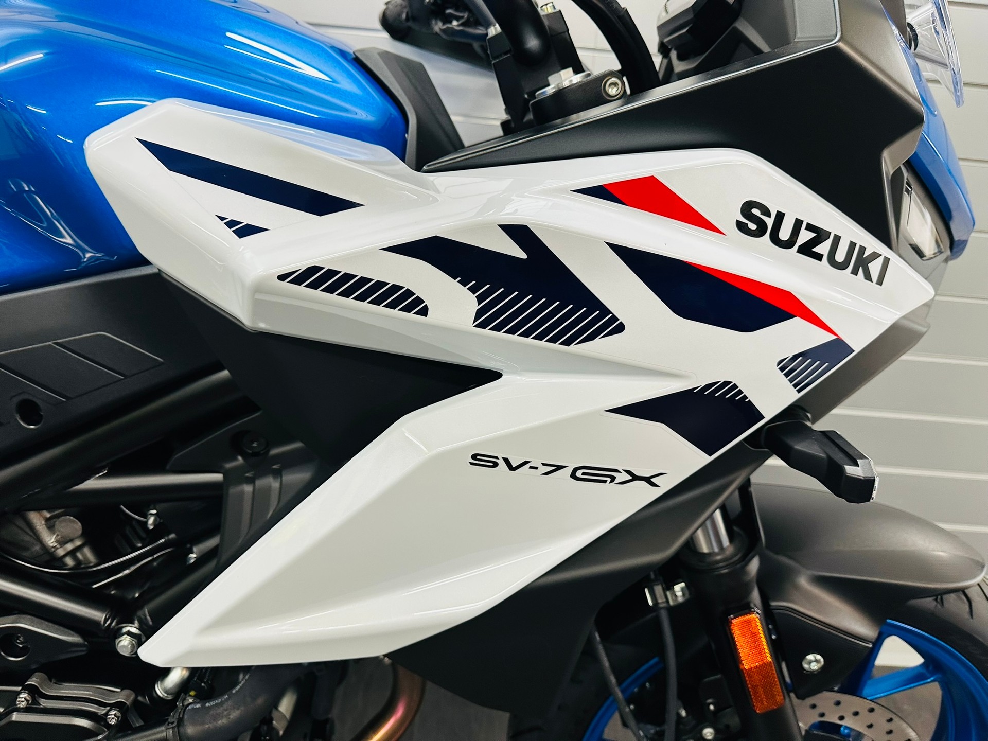 SUZUKI SV 7GX ( SV 650 GX ) 35 Kw-image-2
