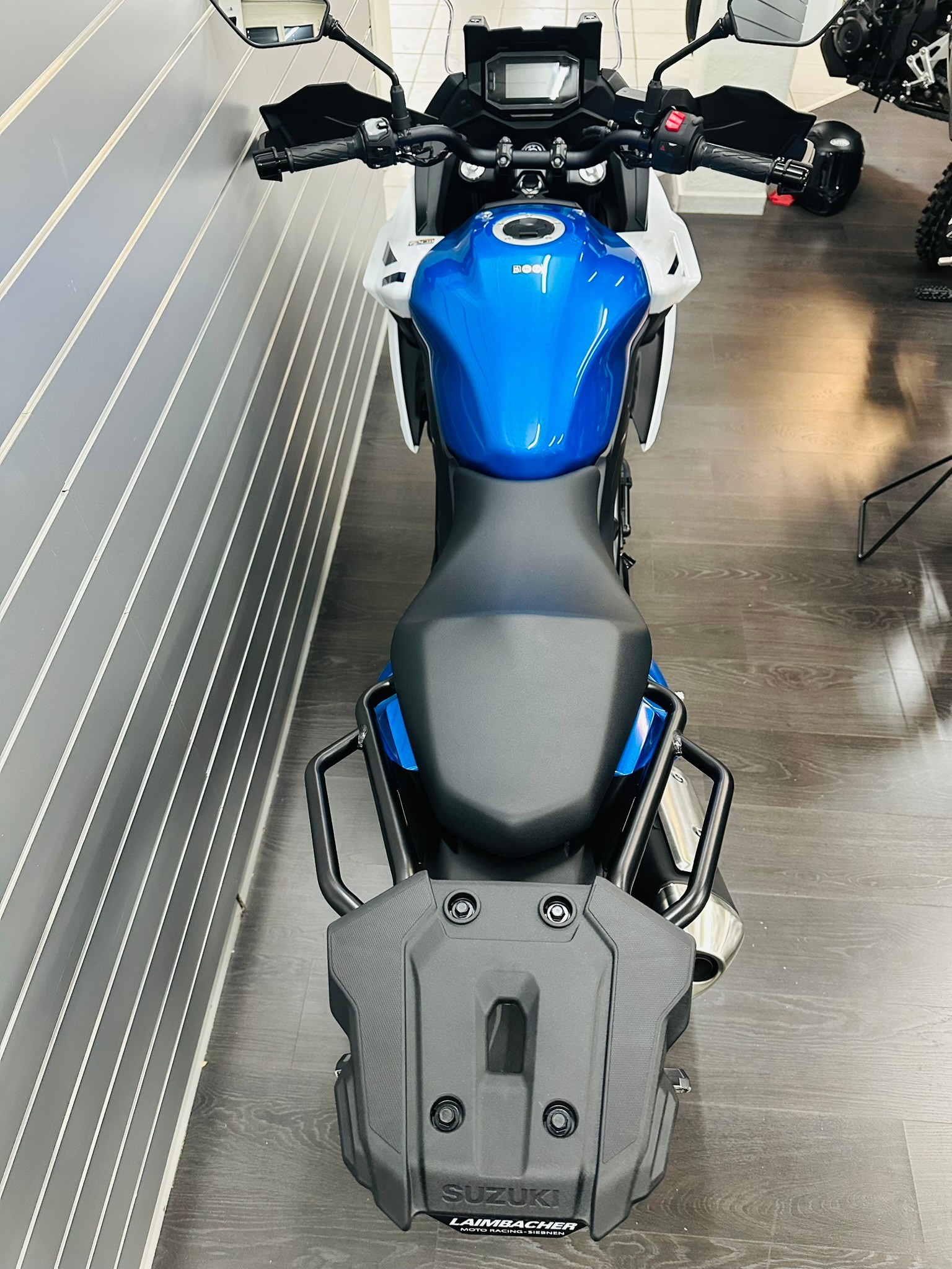 SUZUKI SV 7GX ( SV 650 GX ) 35 Kw-image-3