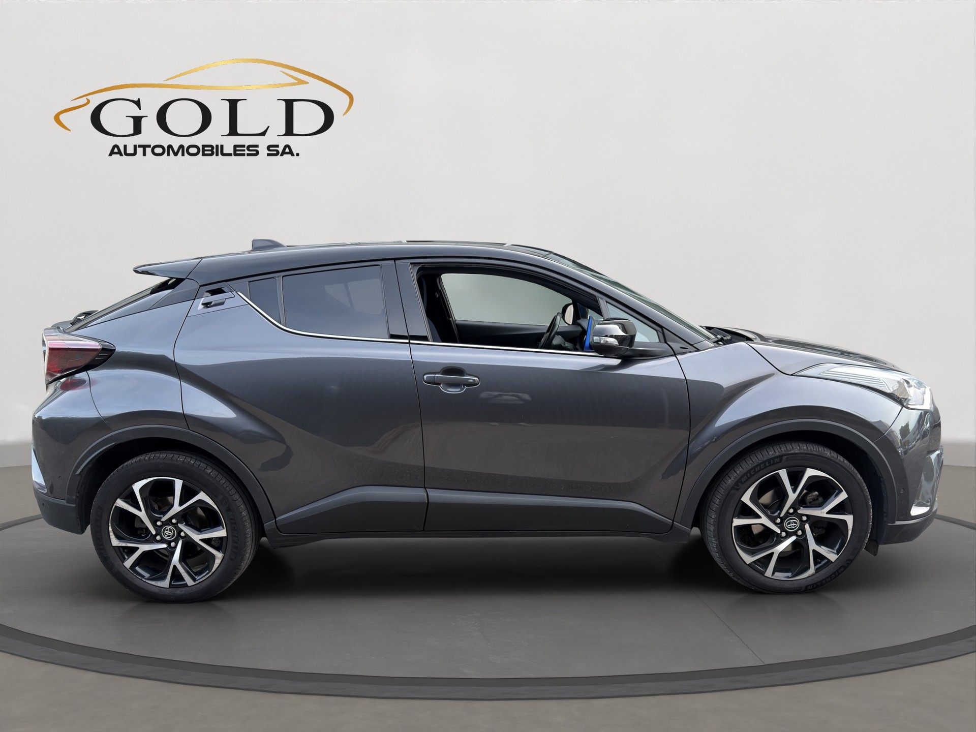 TOYOTA C-HR 1.2 Turbo Style 4WD Multidrive S-image-12