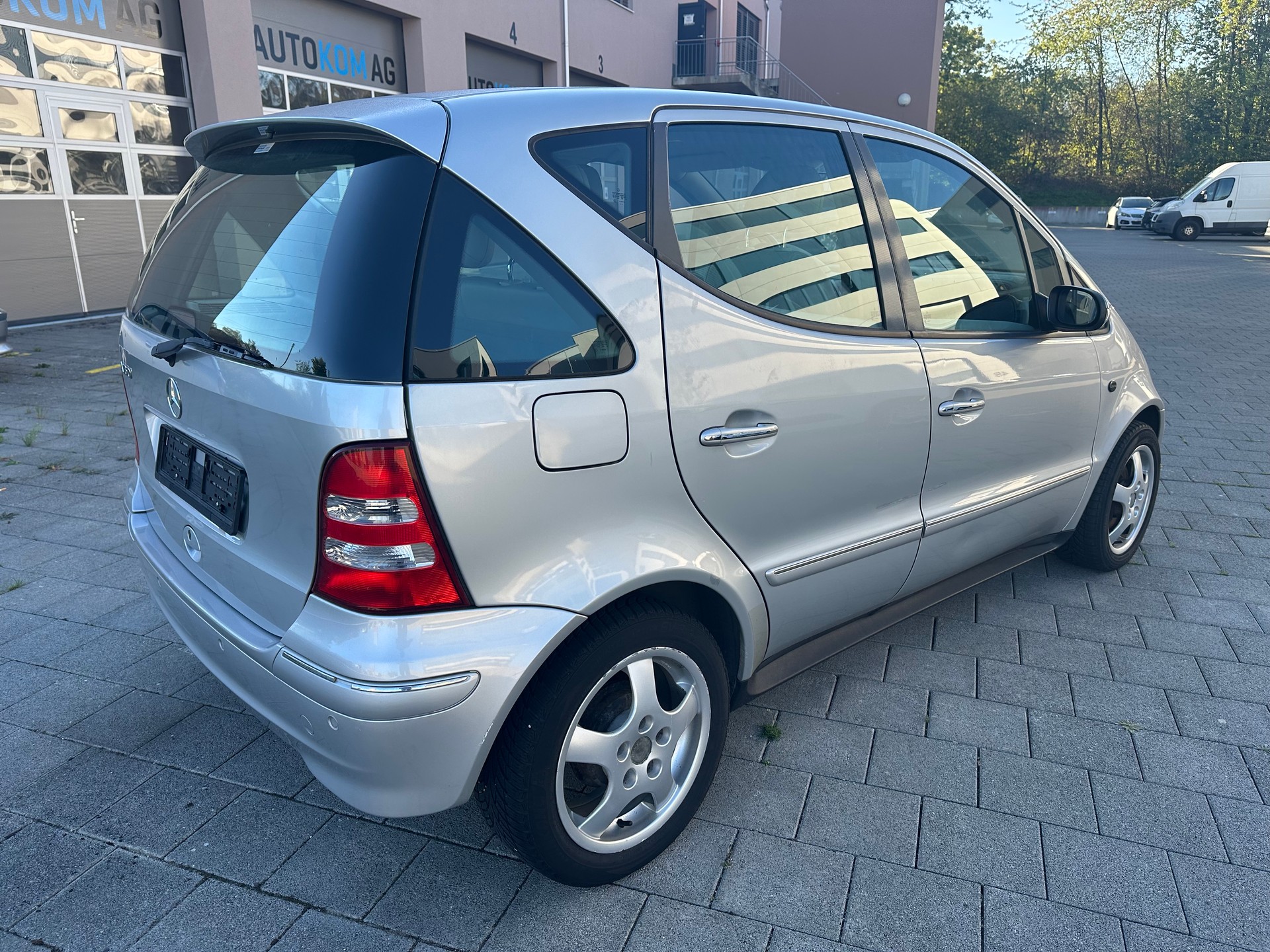 MERCEDES-BENZ A 160 Avantgarde-image-3