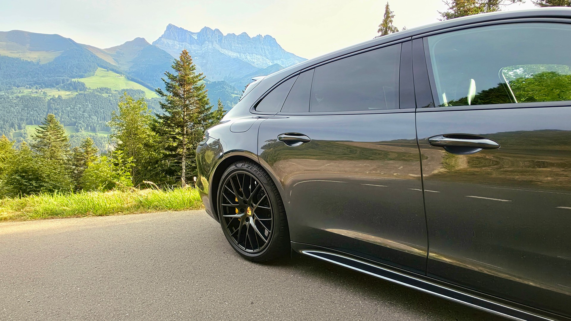 PORSCHE 4.0 V8 Turbo-image-6