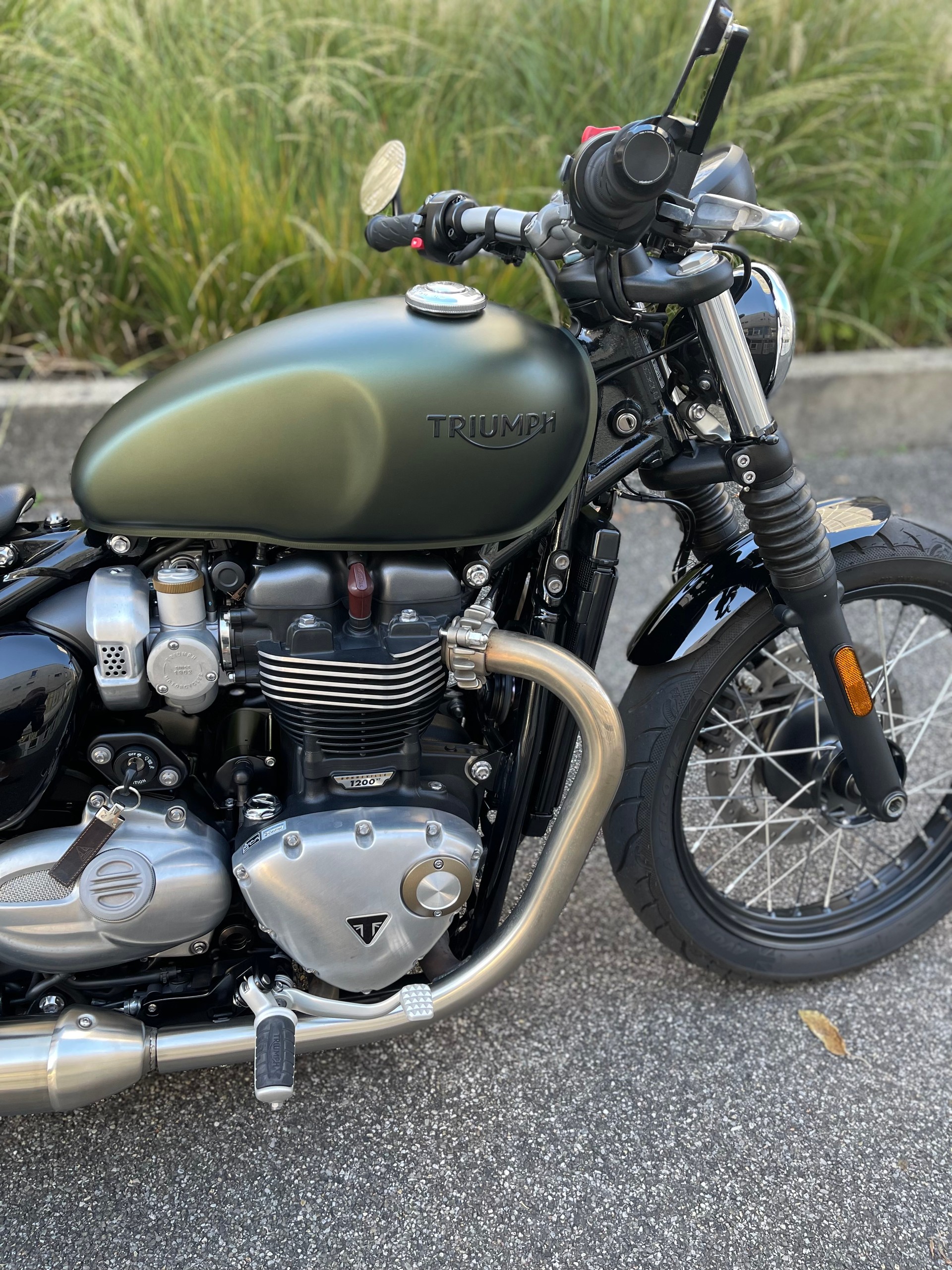 TRIUMPH Bonneville 1200 Bobber ABS-image-3