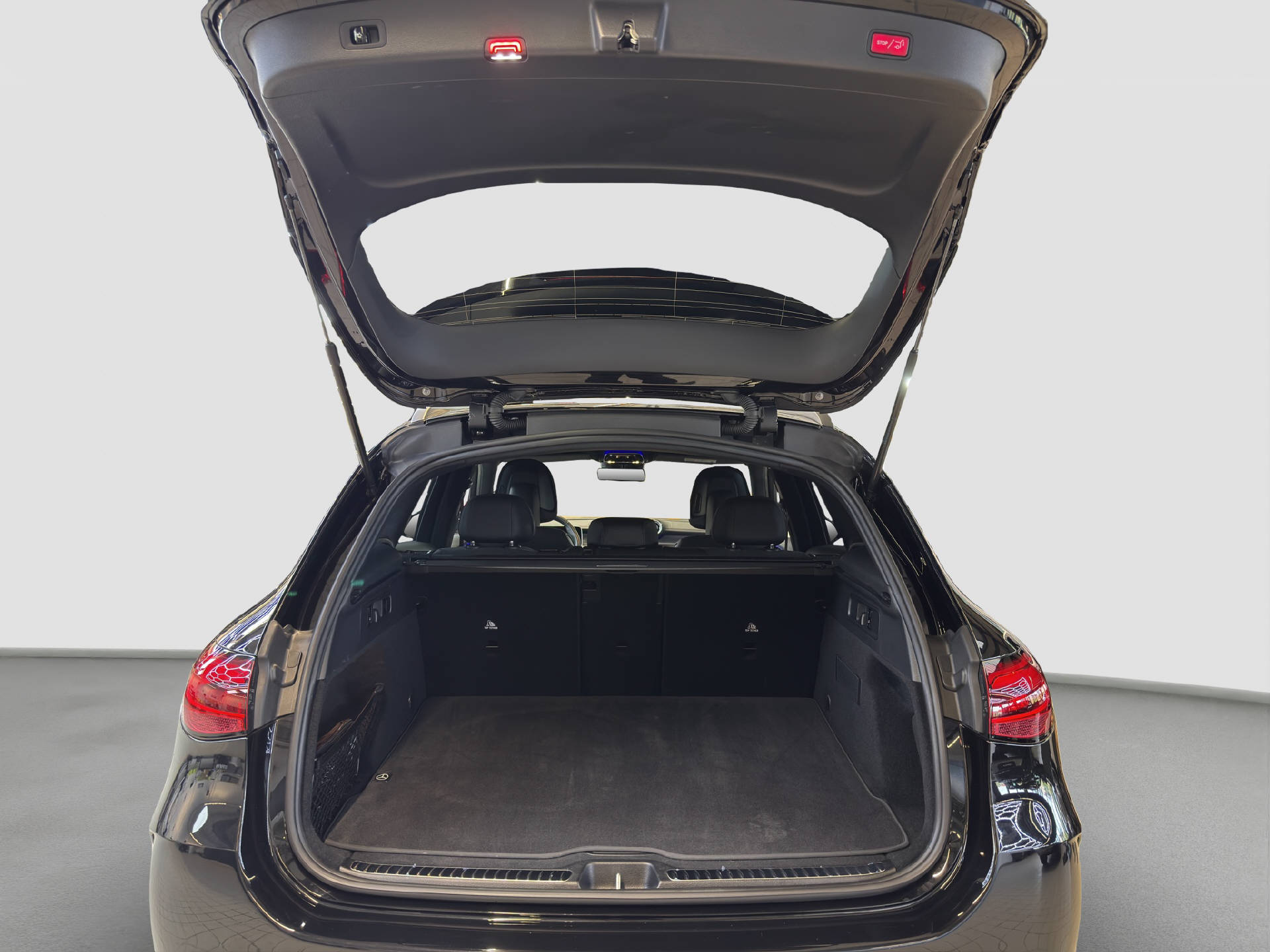 MERCEDES-BENZ GLC 200 AMG Line 4MATIC-image-14