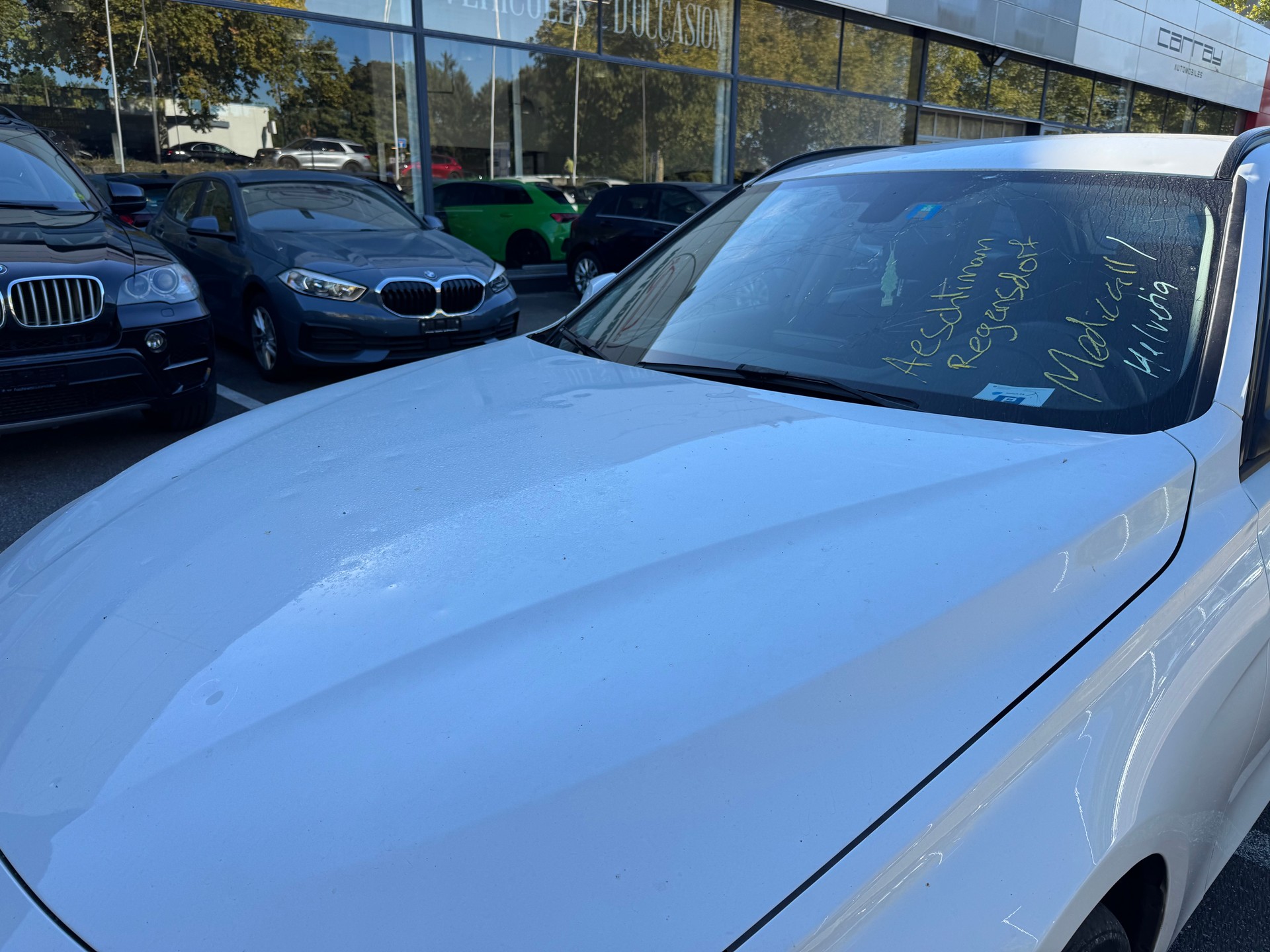 BMW 316d Touring Business Steptronic-showroom-element-2