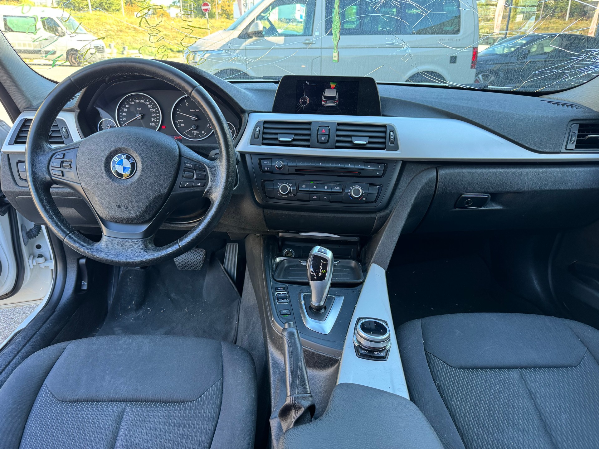 BMW 316d Touring Business Steptronic-image-16