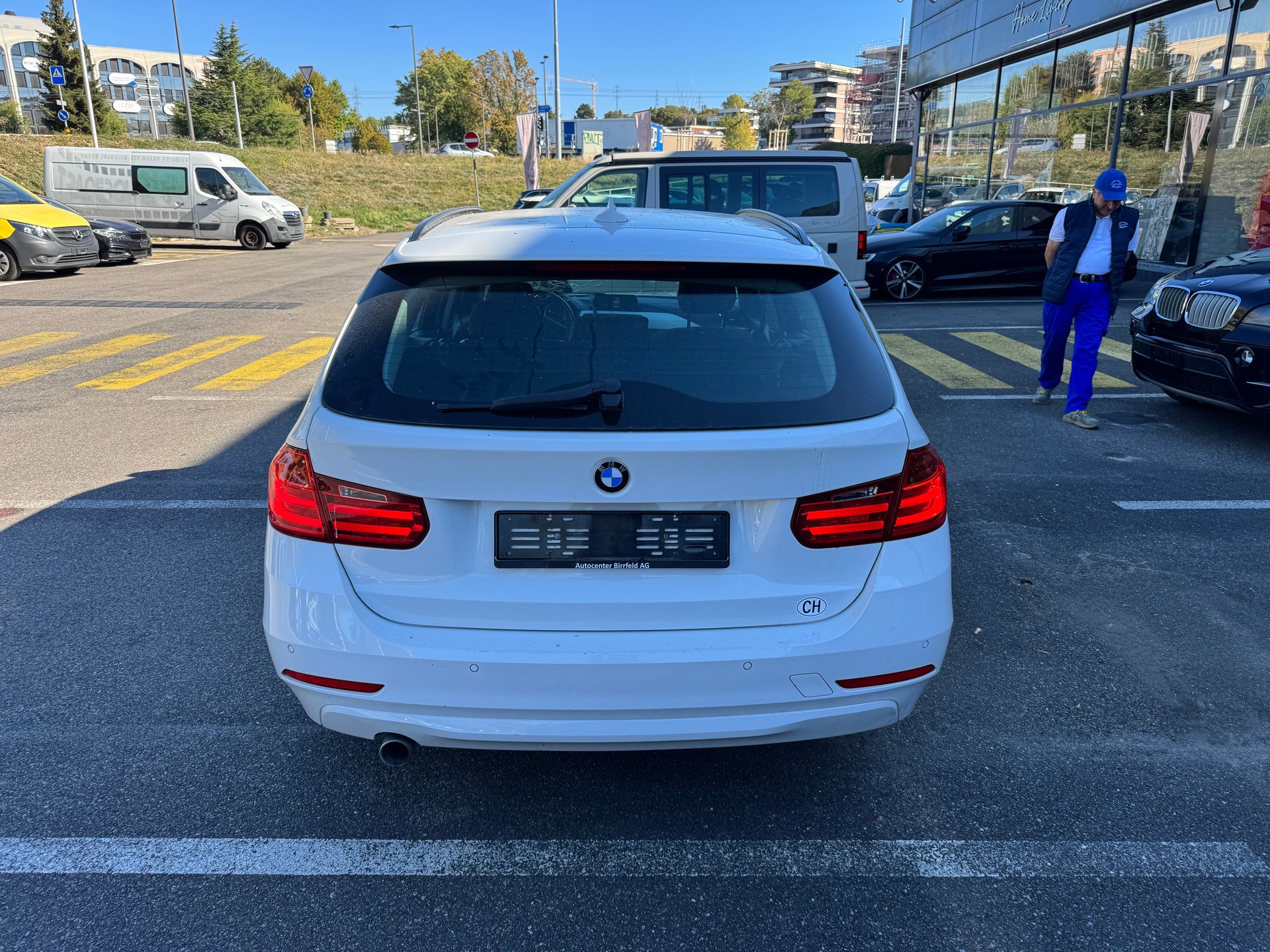 BMW 316d Touring Business Steptronic-image-8