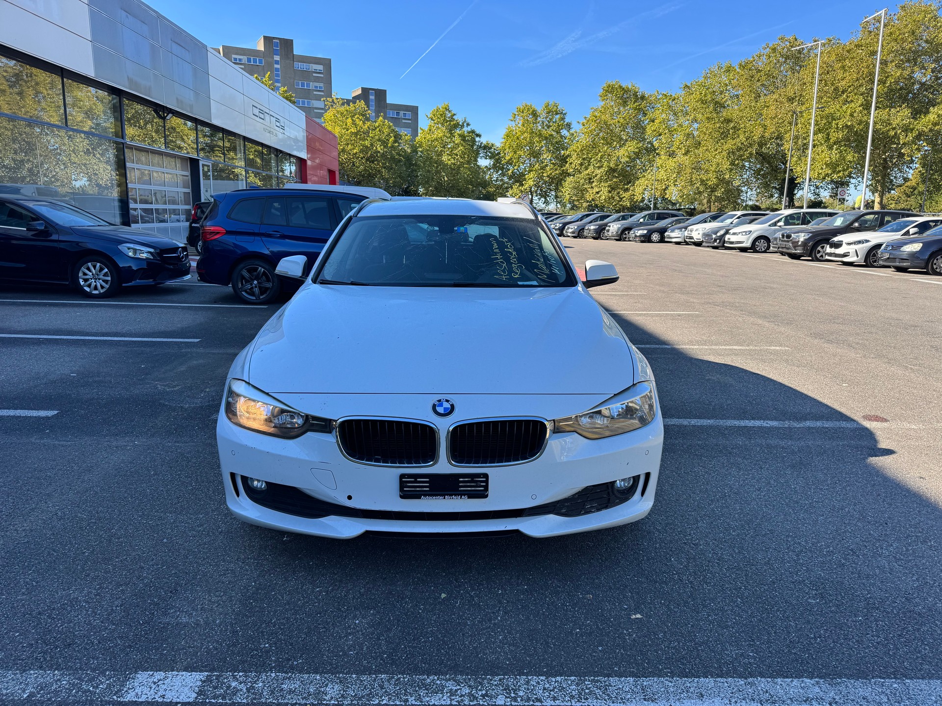 BMW 316d Touring Business Steptronic-showroom-element-3