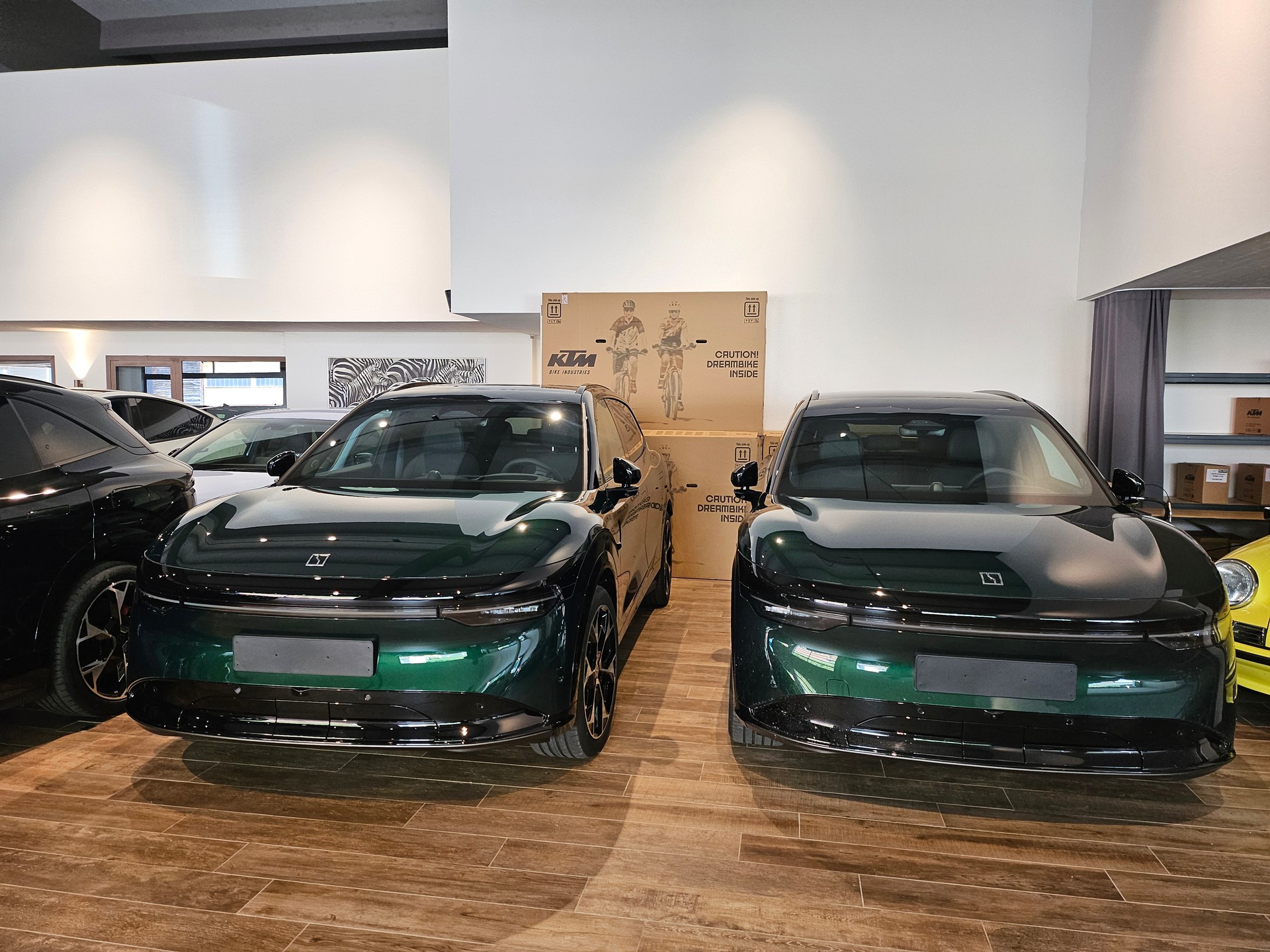 ZEEKR 7X 100kWh Privilege AWD🔥AHK🔥Garantie🔥8fach🔥-showroom-element-1