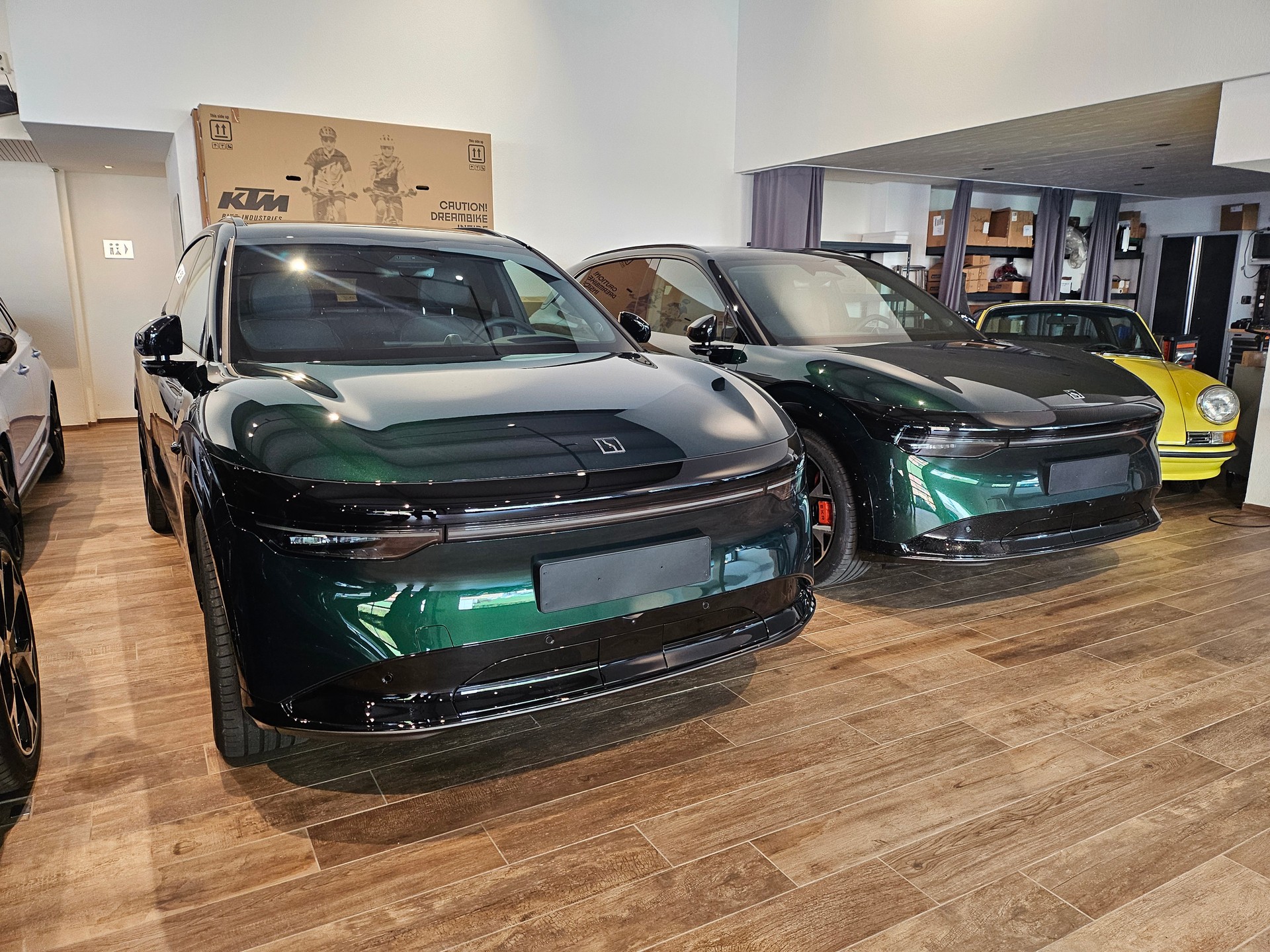 ZEEKR 7X 100kWh Privilege AWD🔥AHK🔥Garantie🔥8fach🔥-showroom-element-2