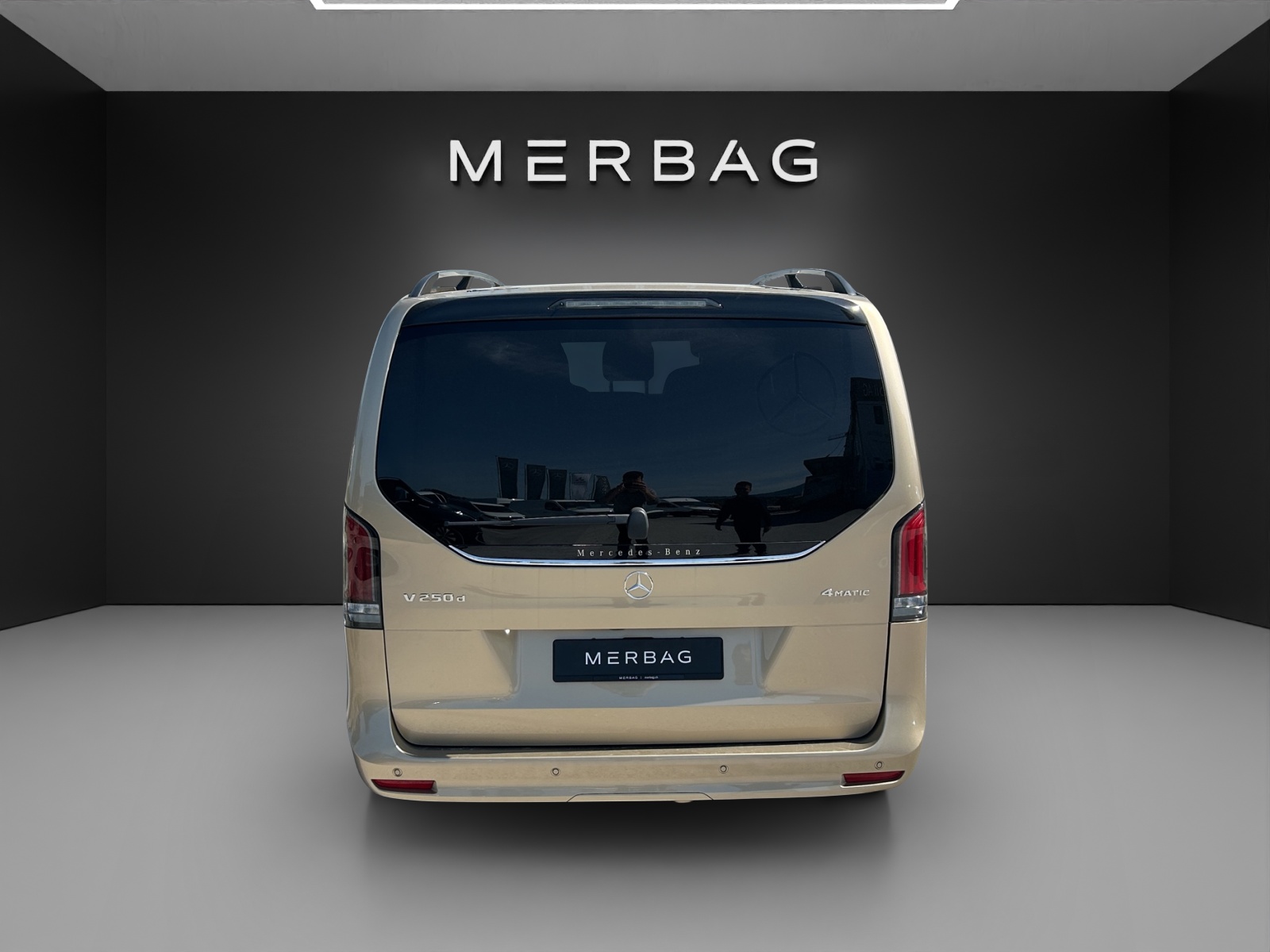 MERCEDES-BENZ V 250 d lang 4Matic 9G-Tronic-image-6