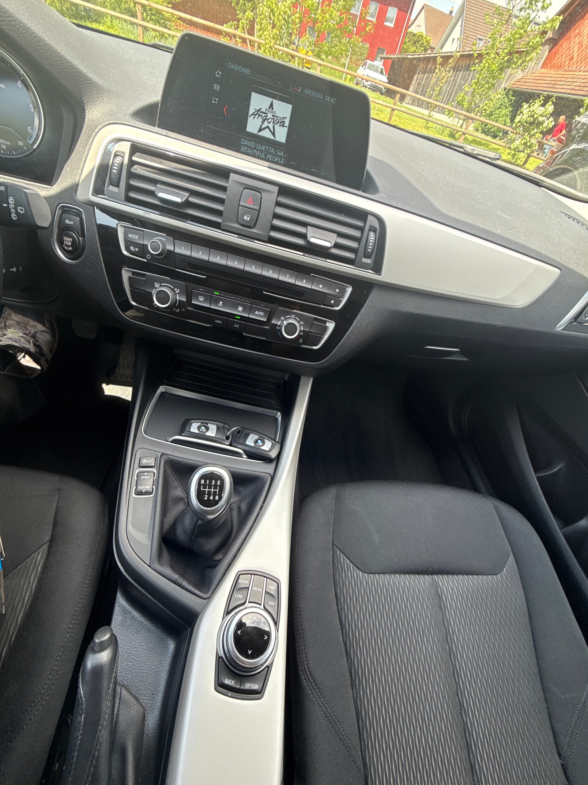 BMW 114d Business-image-14
