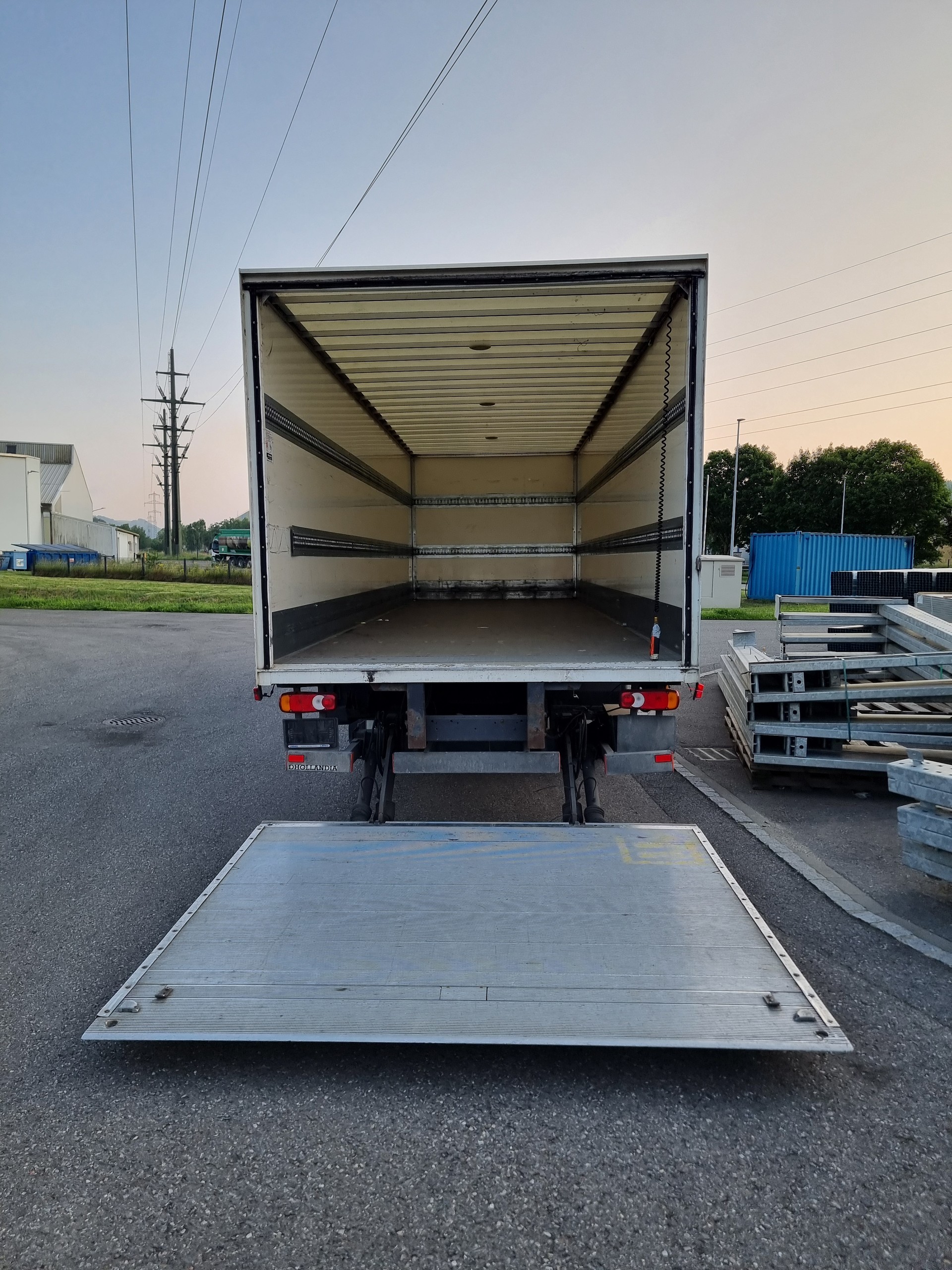 DAF LF 220-image-8