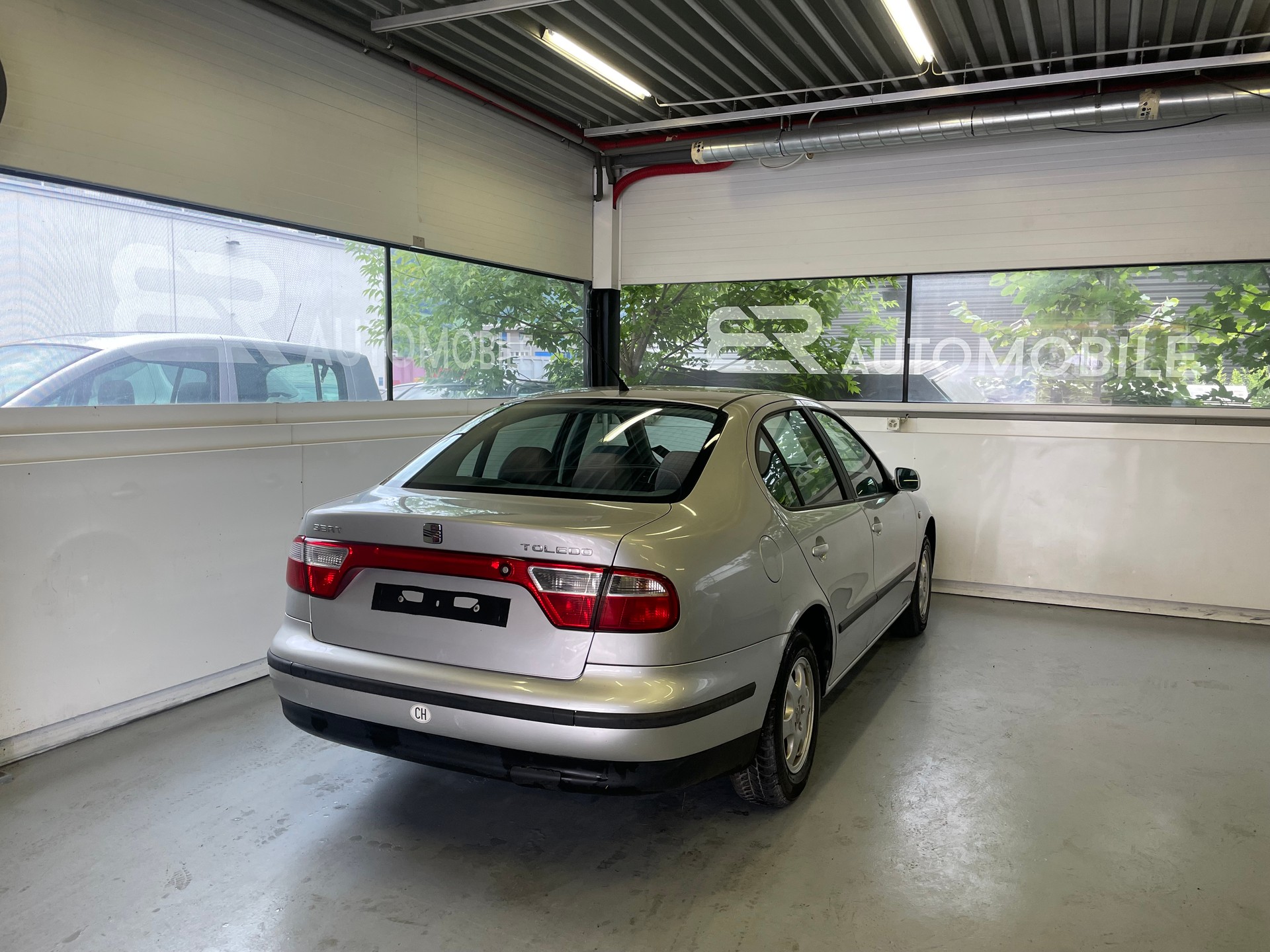 SEAT Toledo 1.6 16V Stella-image-2