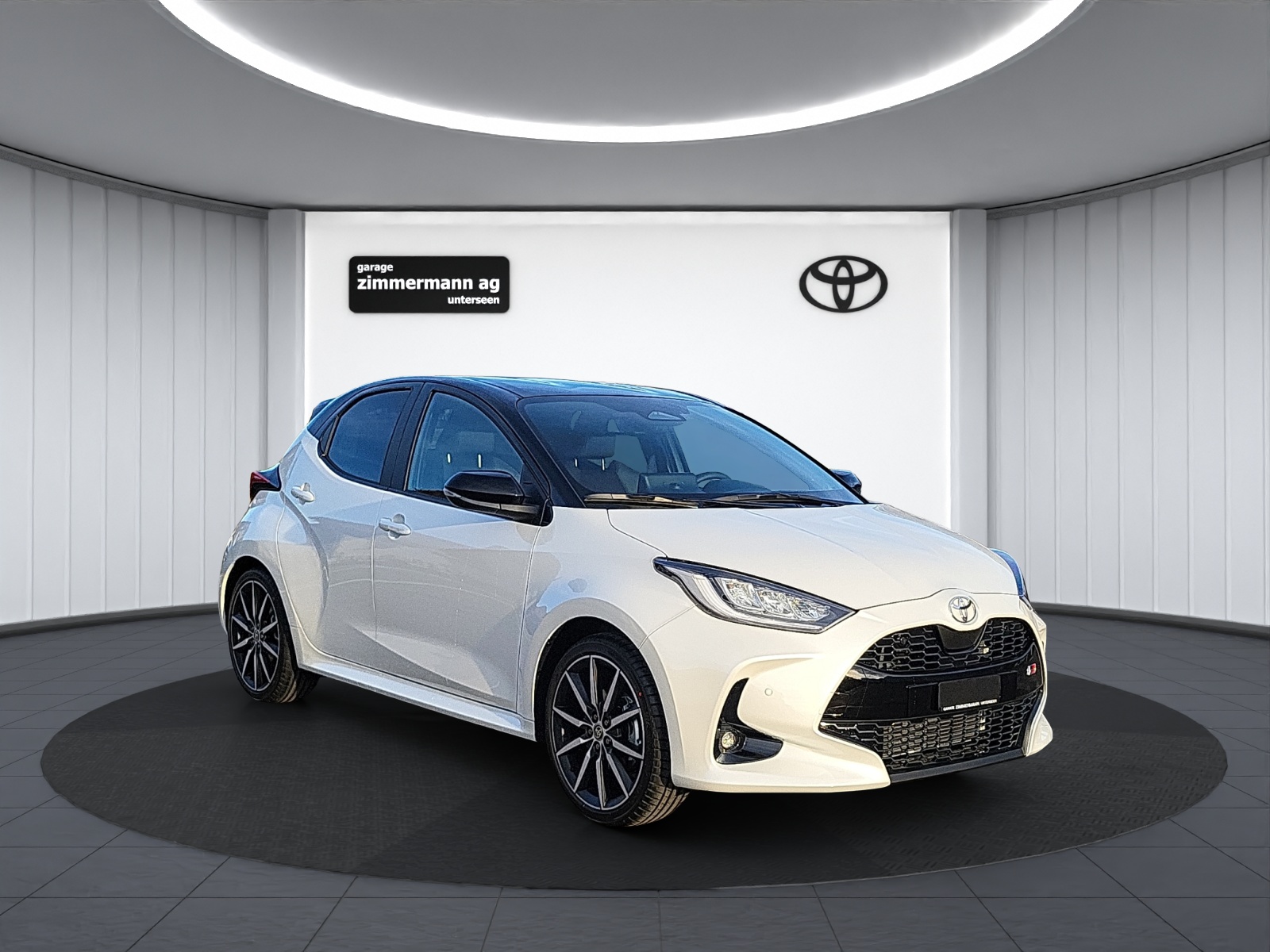 TOYOTA Yaris 1.5 VVT-i HSD GR Sport-showroom-element-2